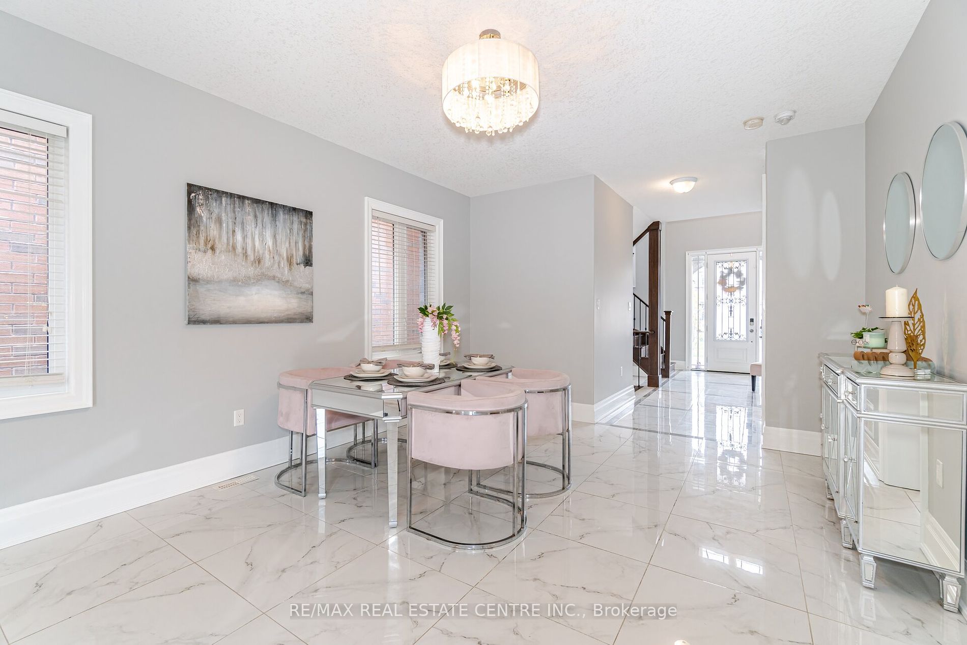 60 Walker Blvd