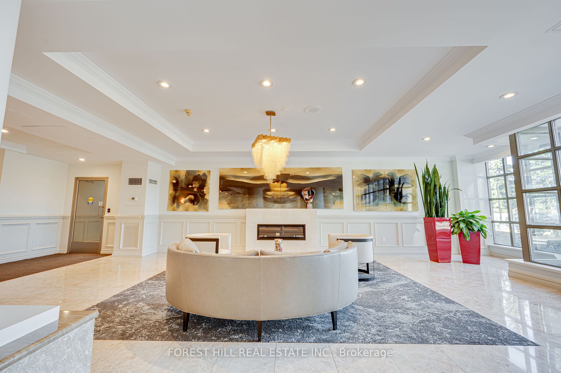 7 Townsgate Dr, #304
