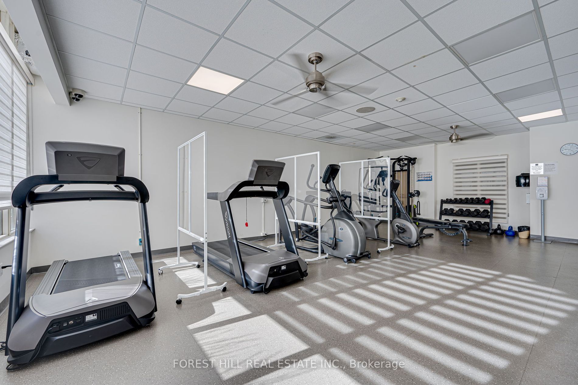 7 Townsgate Dr, #304
