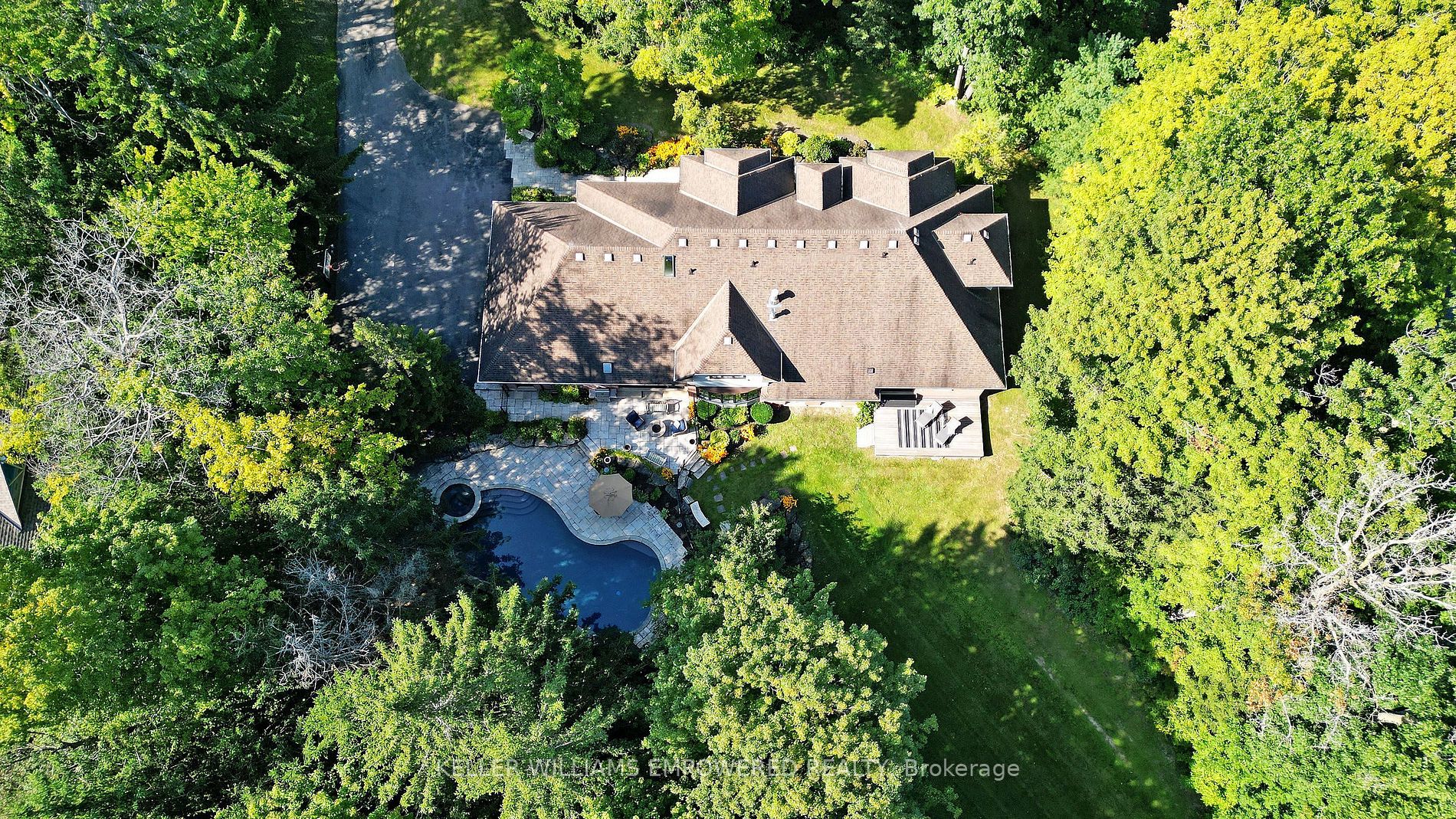 7 Bridgewater Dr