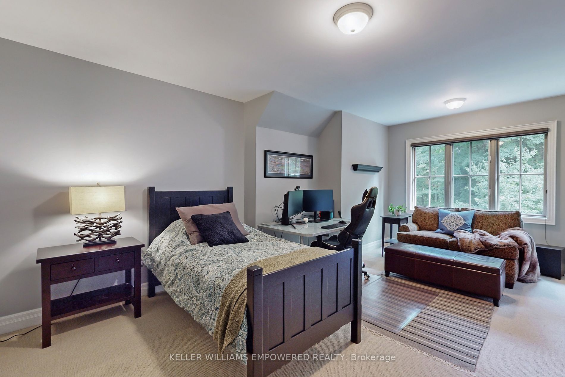 7 Bridgewater Dr