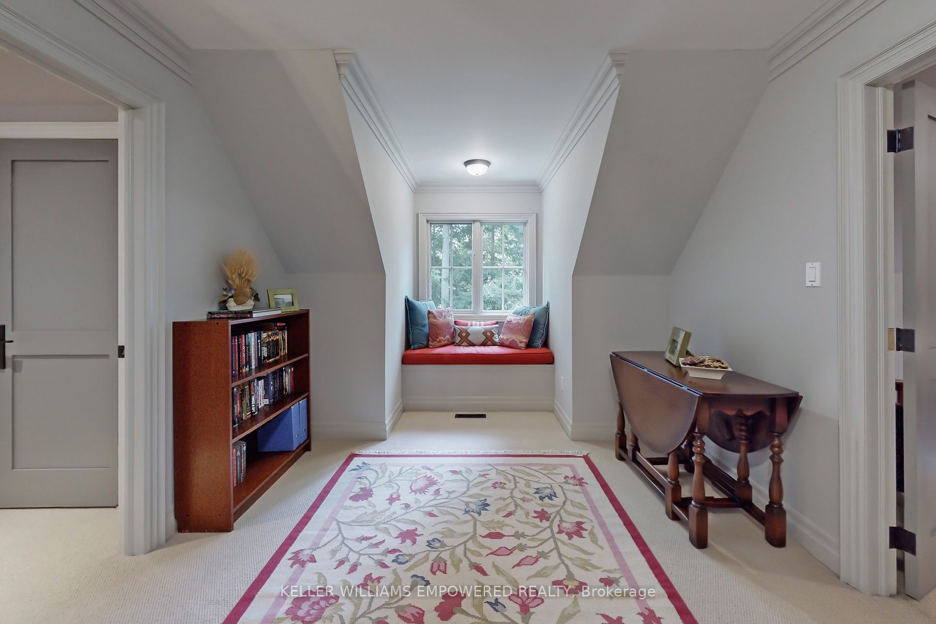 7 Bridgewater Dr