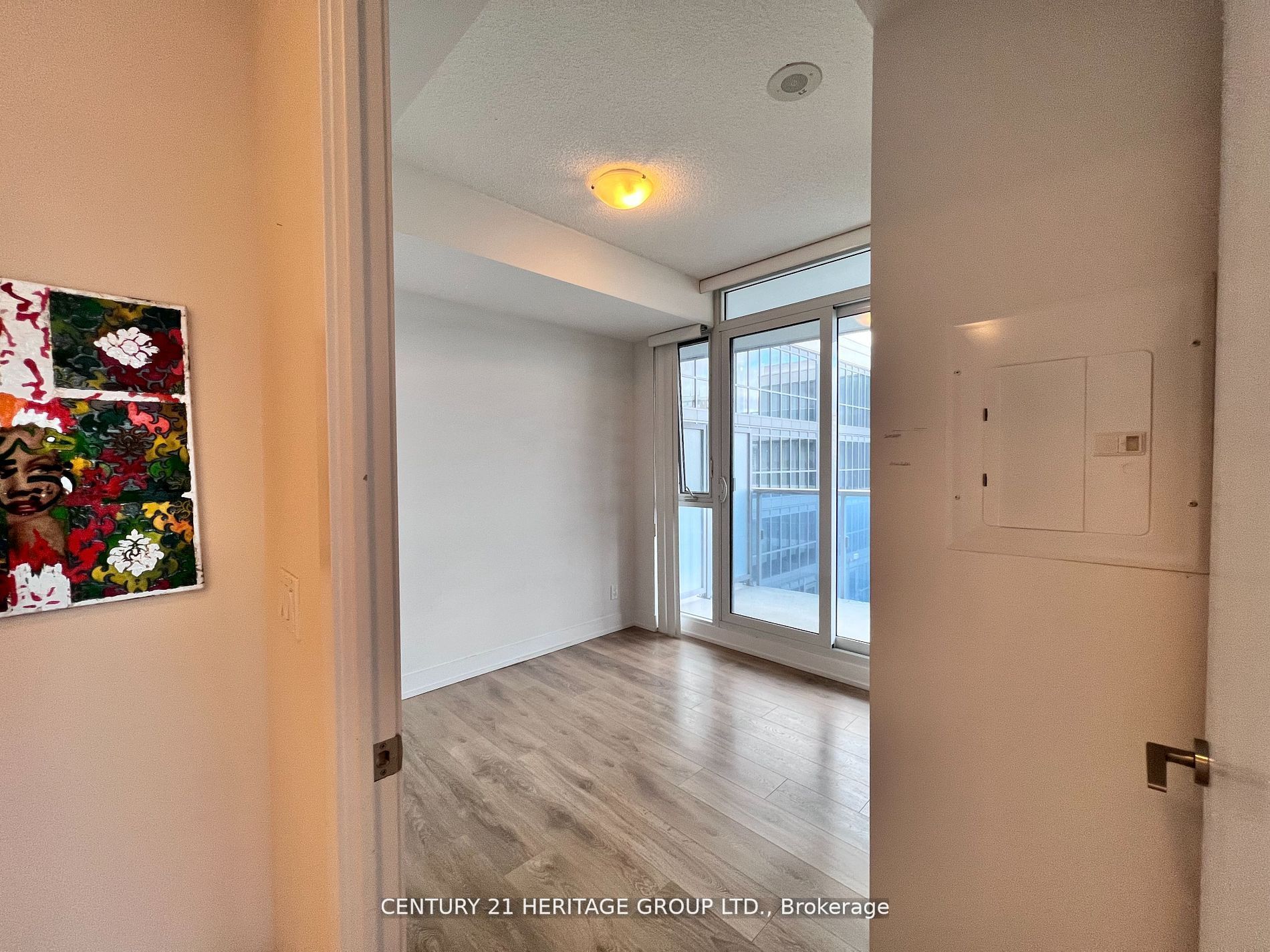9471 Yonge St, #630
