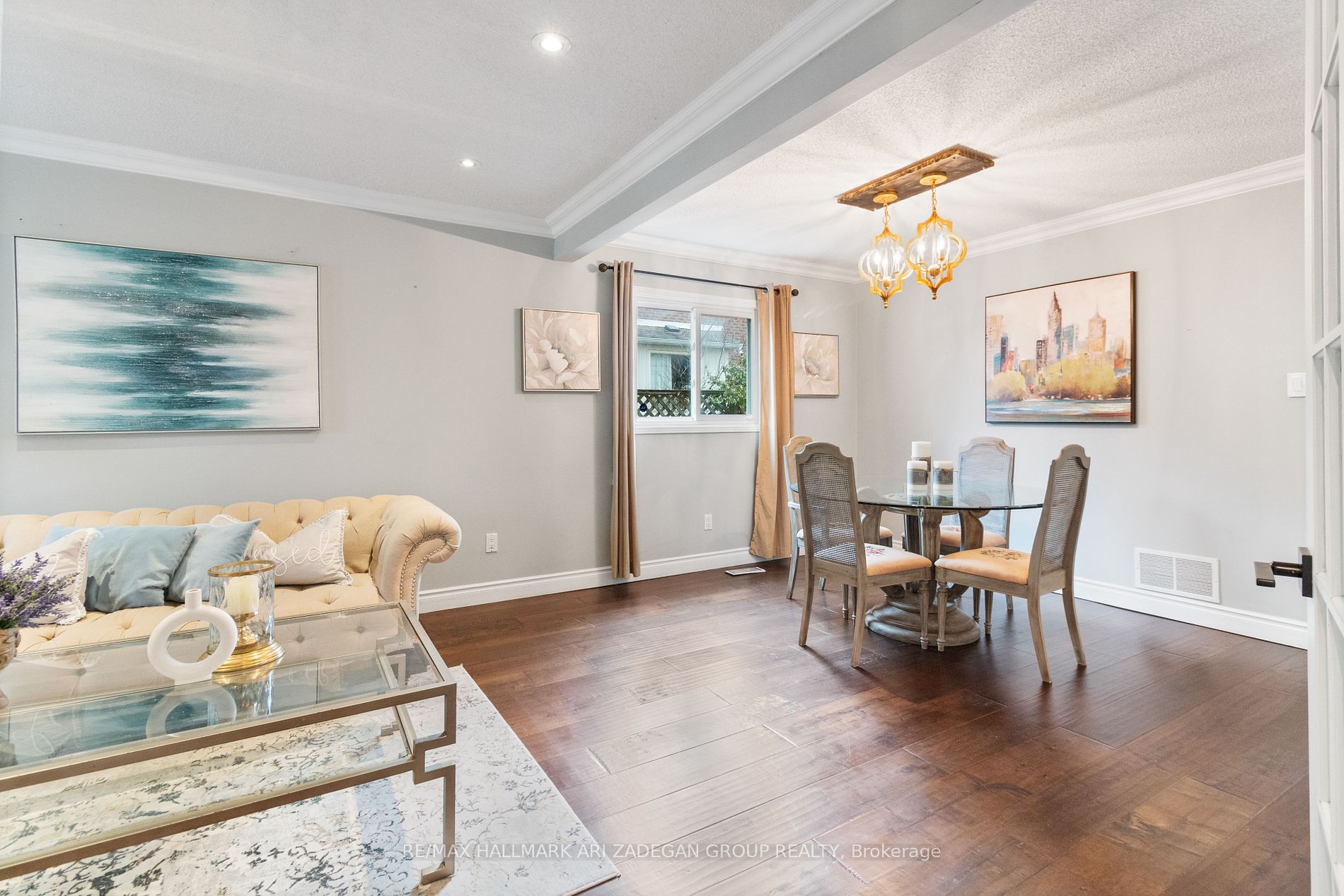 16 Roseborough Crescent