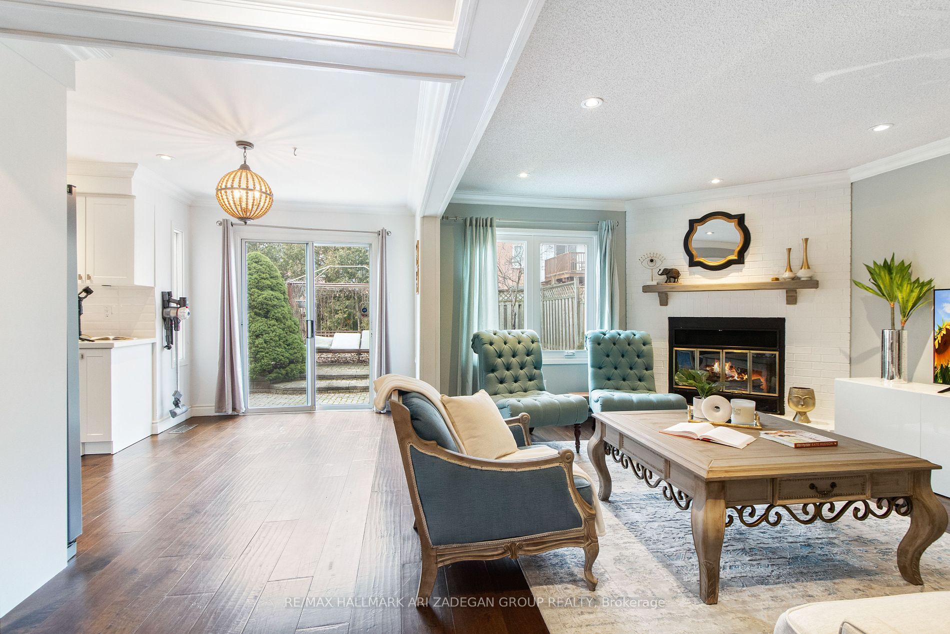 16 Roseborough Crescent