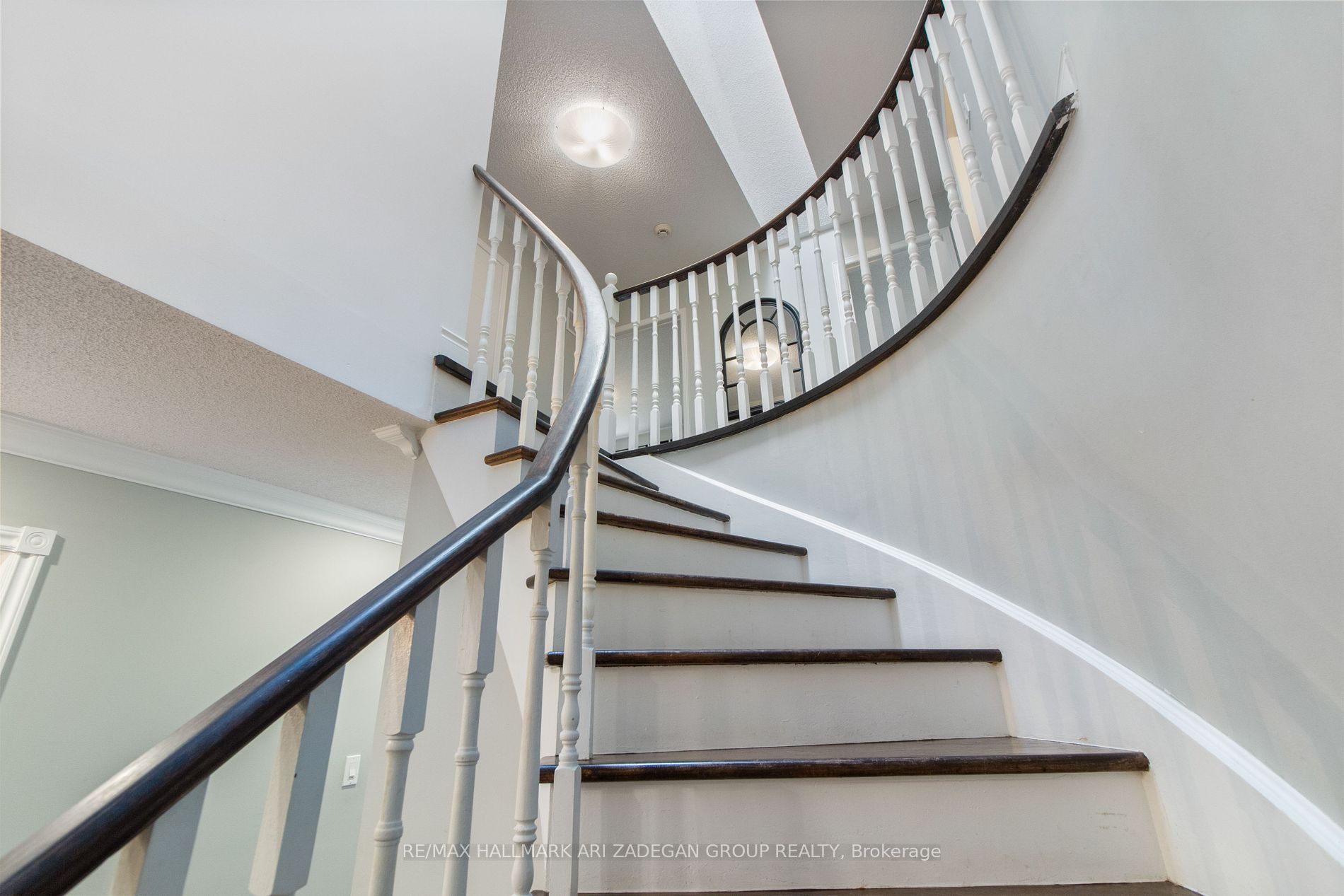 16 Roseborough Crescent