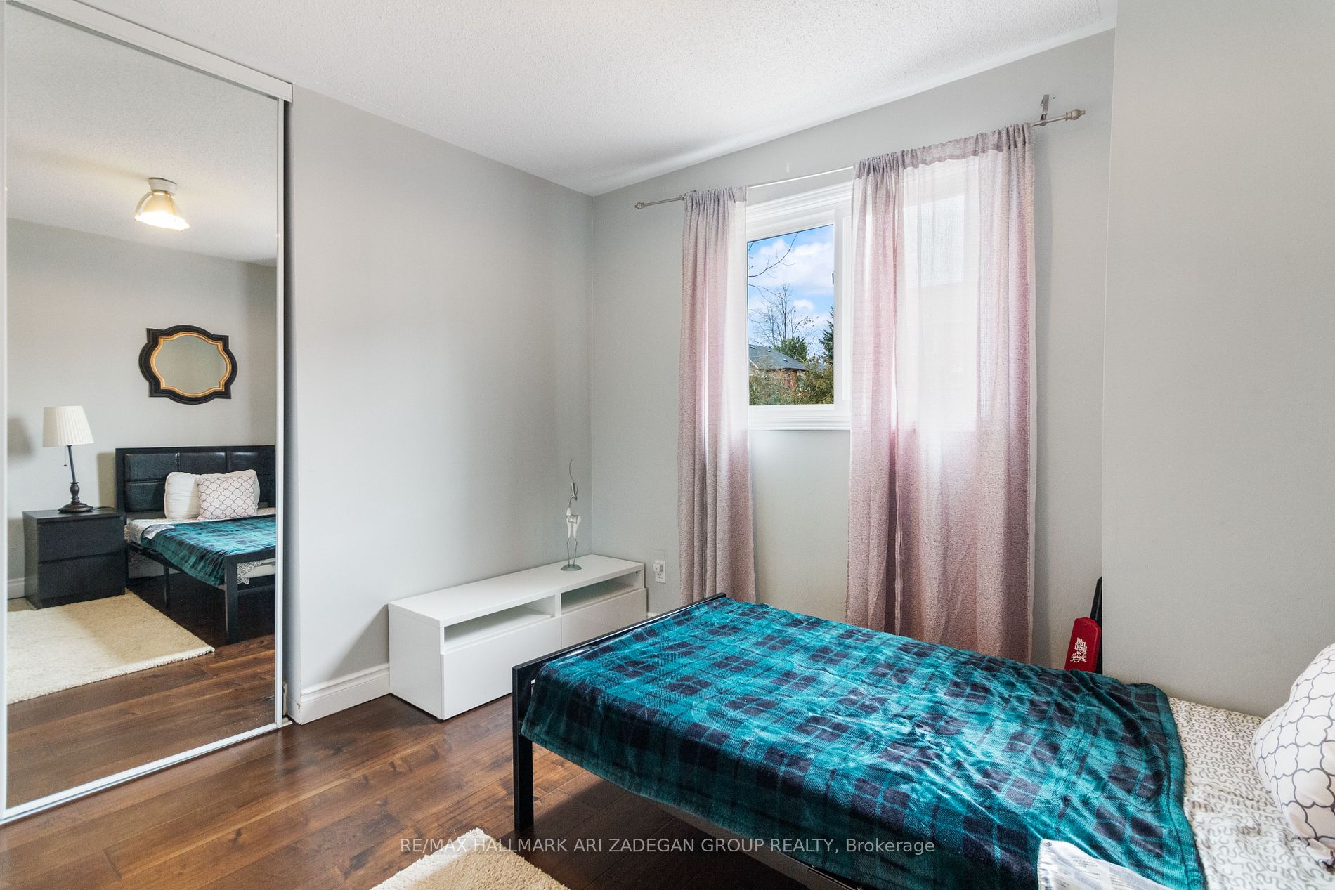 16 Roseborough Crescent