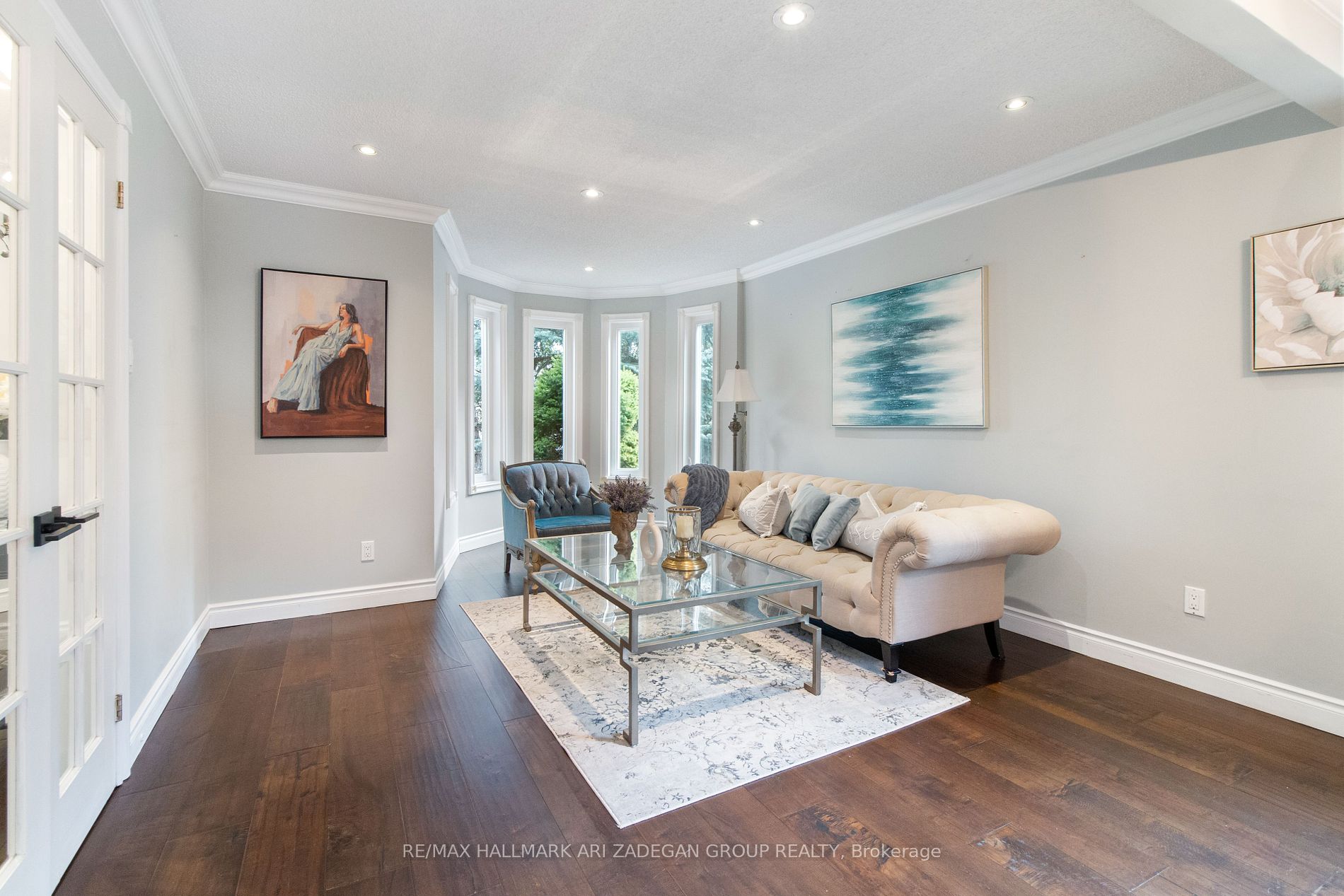 16 Roseborough Crescent