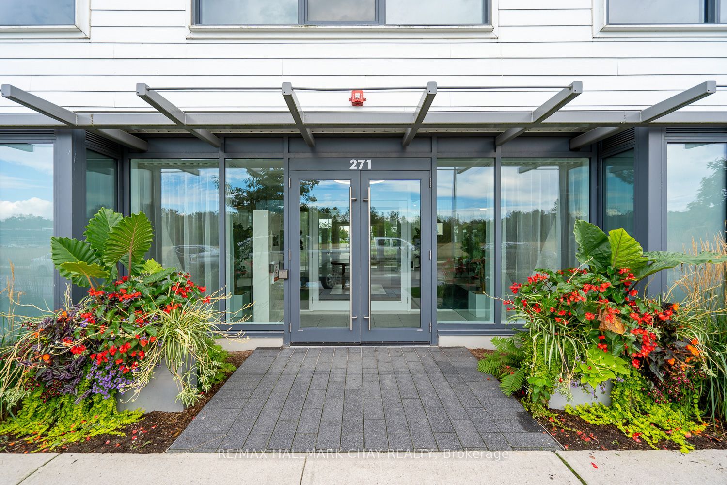 271 Sea Ray Avenue, #B304