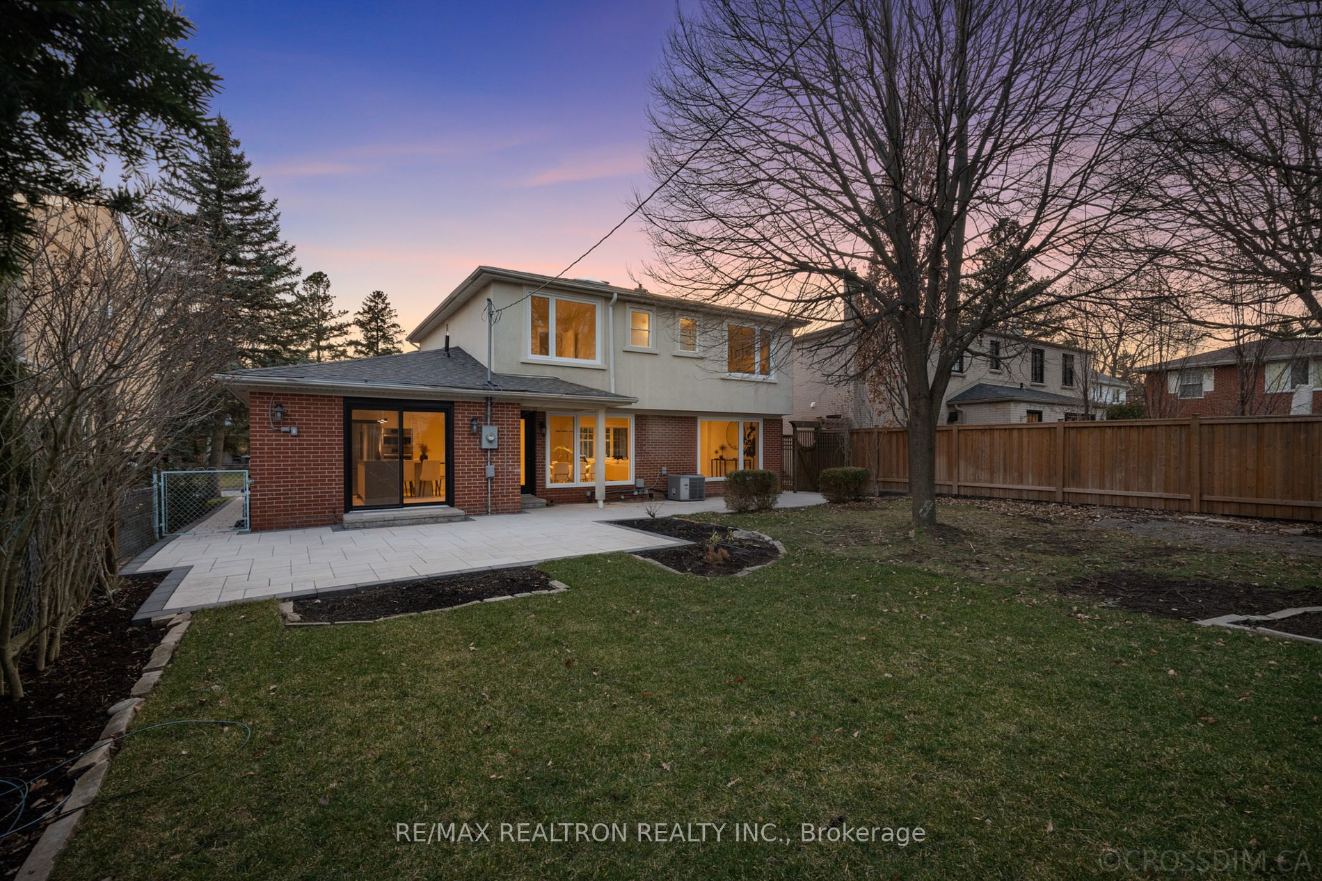 125 Bay Thorn Dr