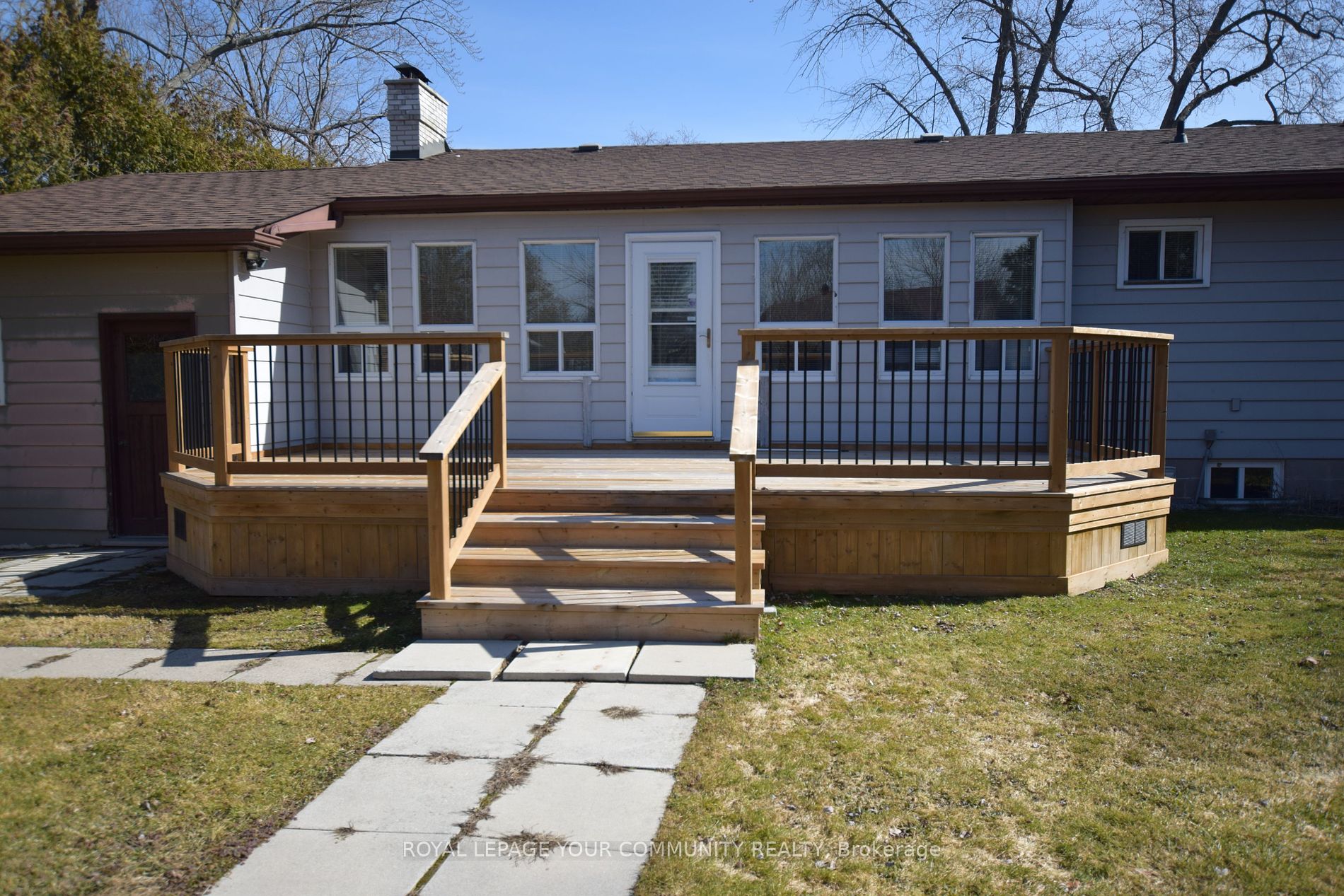 32 Franklin Beach Road