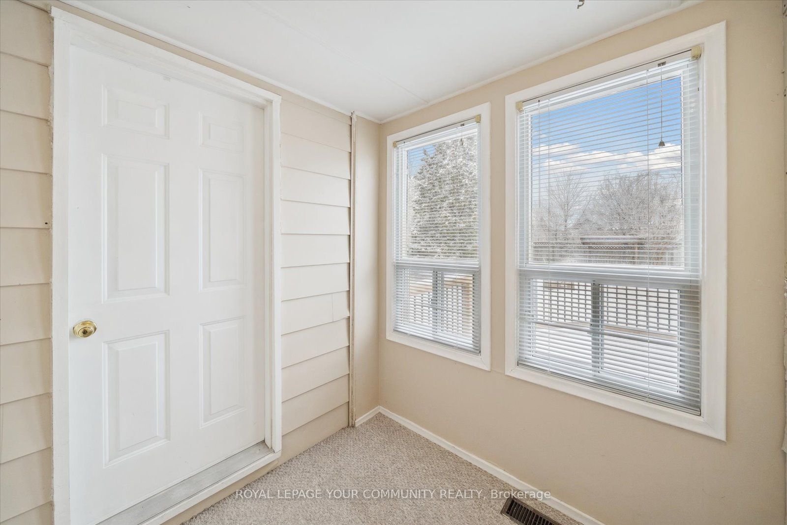 32 Franklin Beach Road