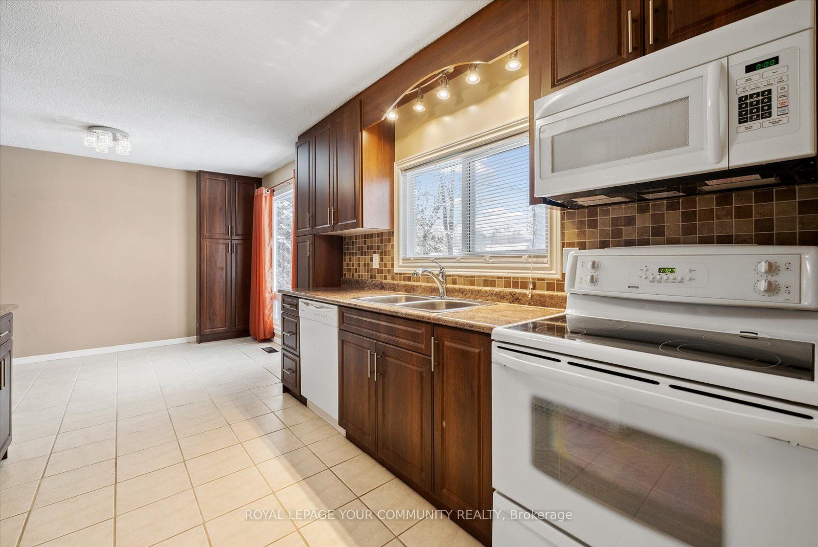 32 Franklin Beach Road