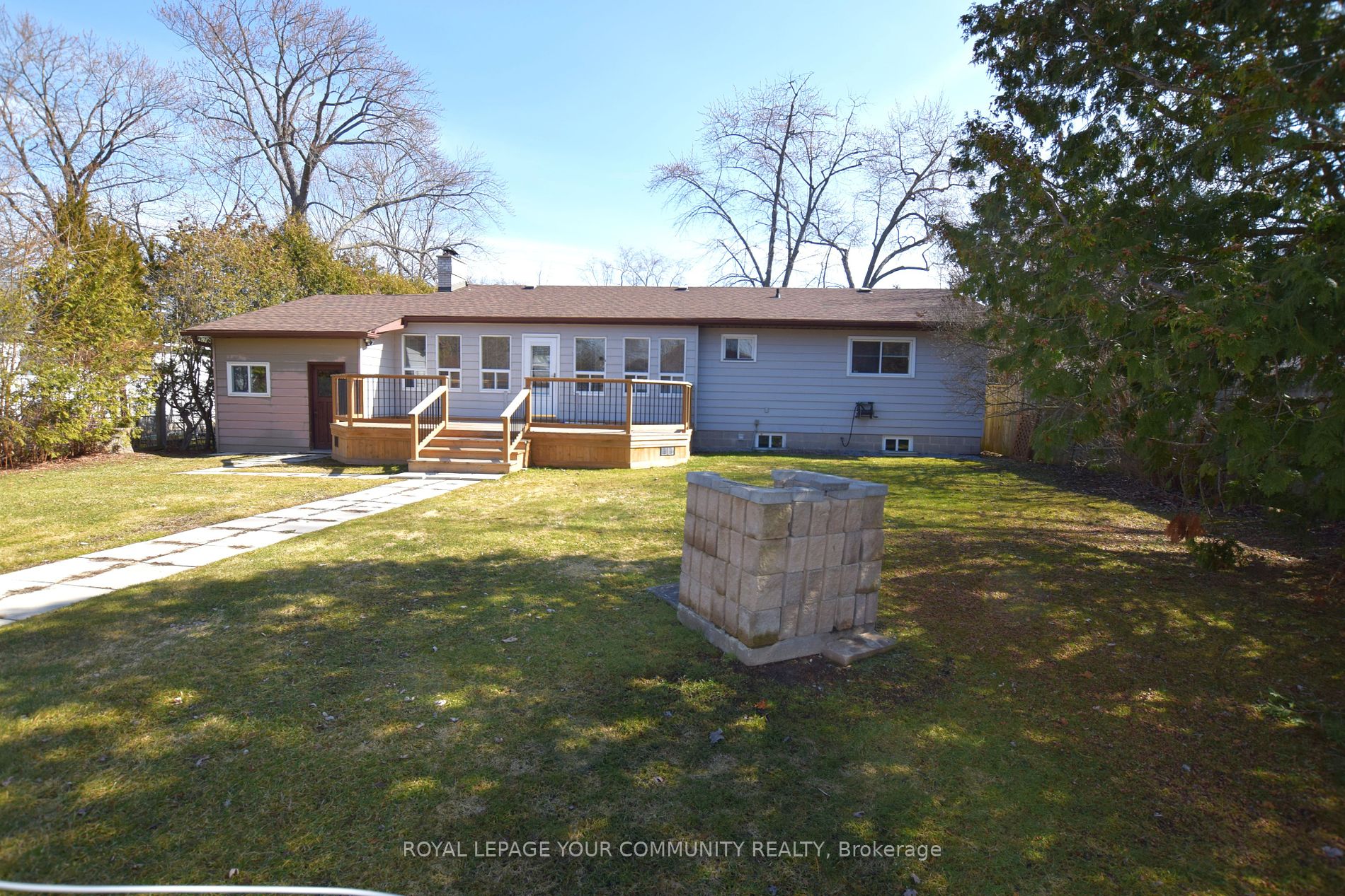 32 Franklin Beach Road