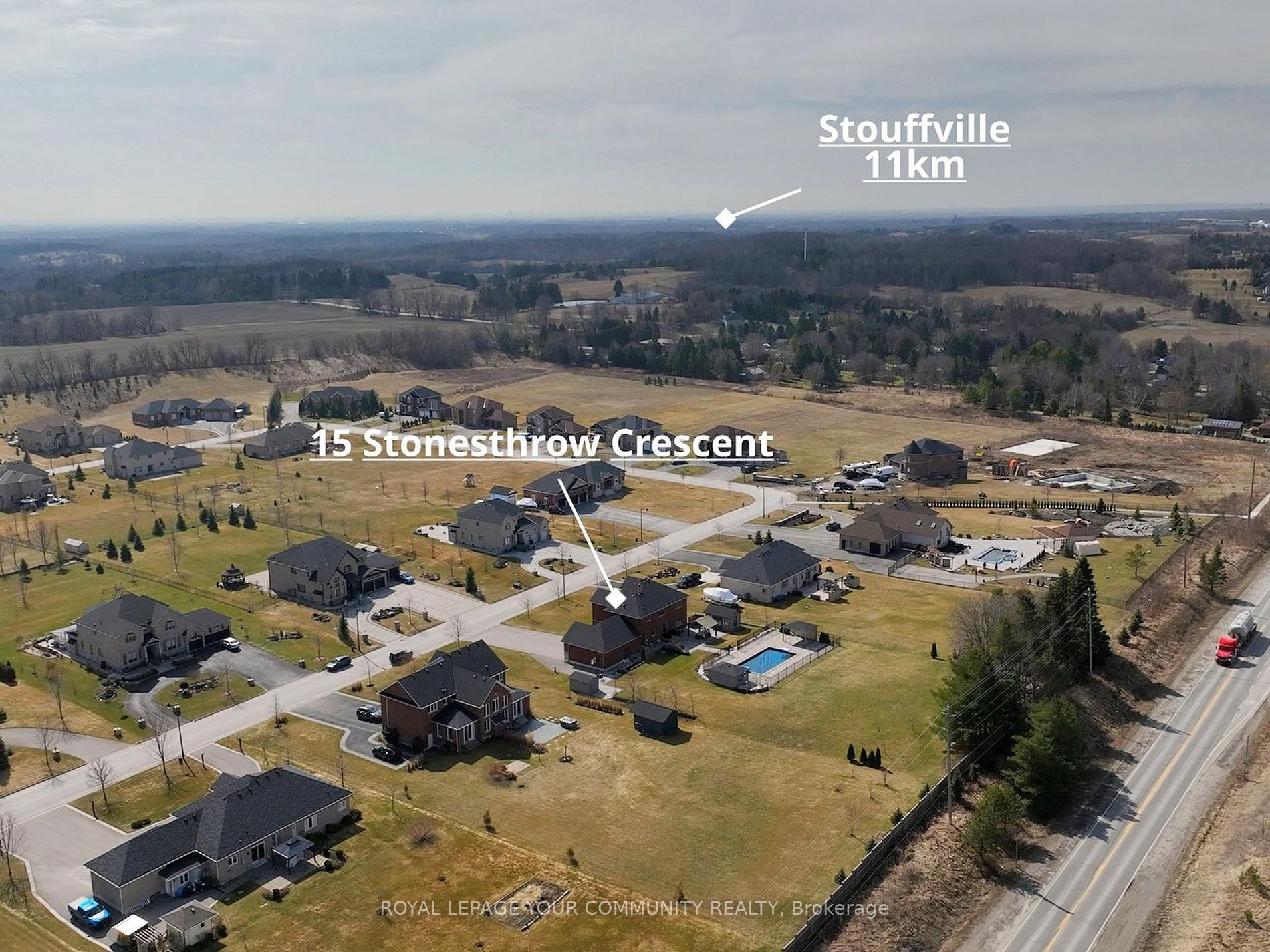 15 Stonesthrow Crescent