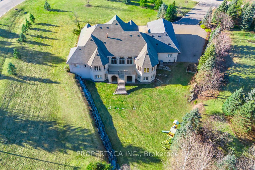 61 Charles Cooper Crt