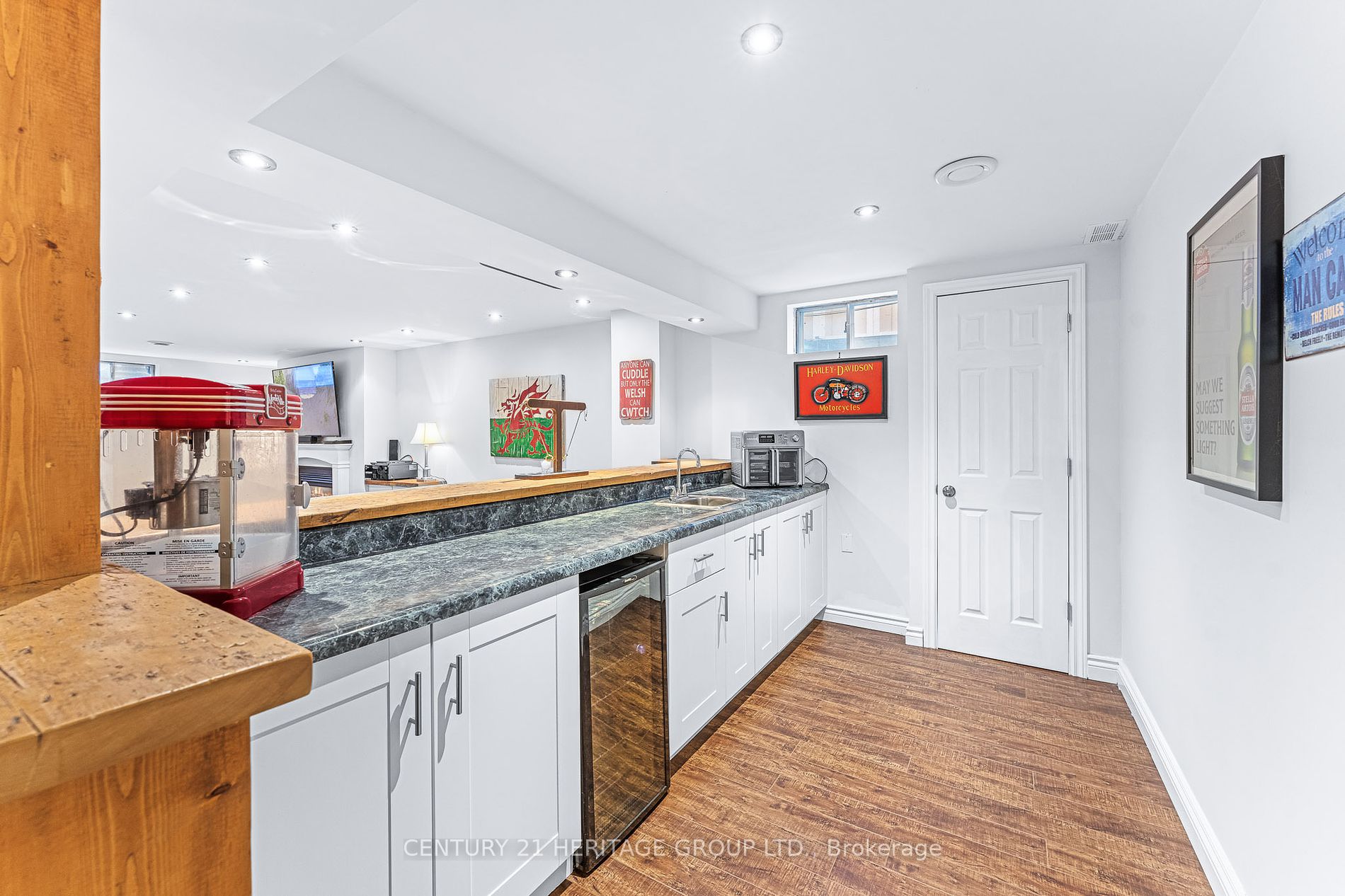 246 Jelley Ave