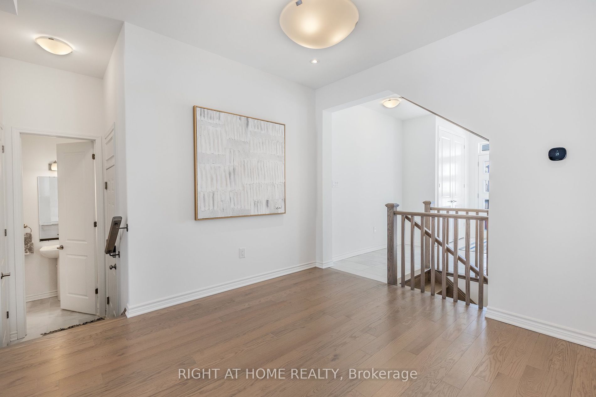 720 Mika St
