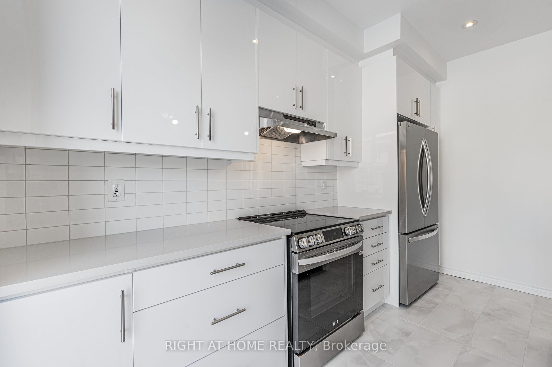 720 Mika St