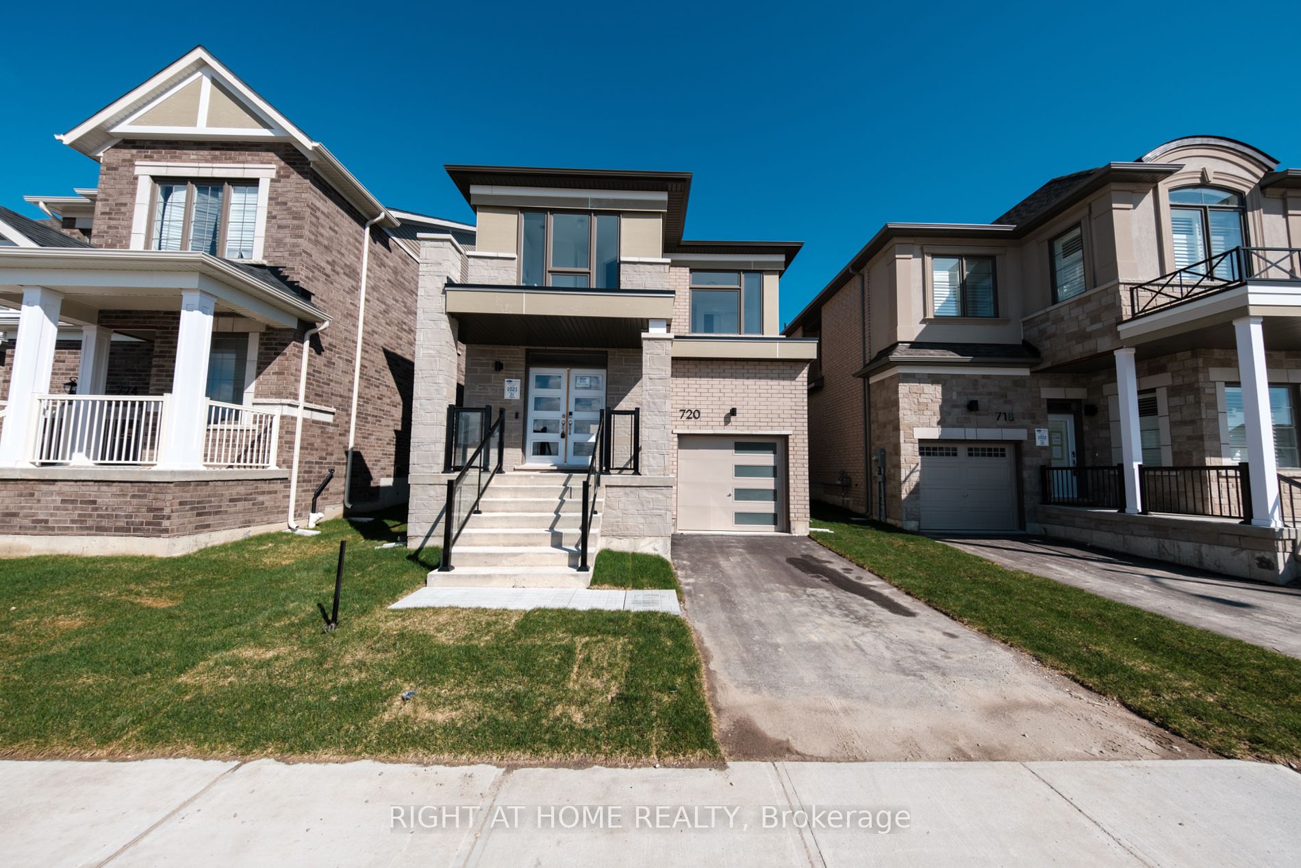 720 Mika St