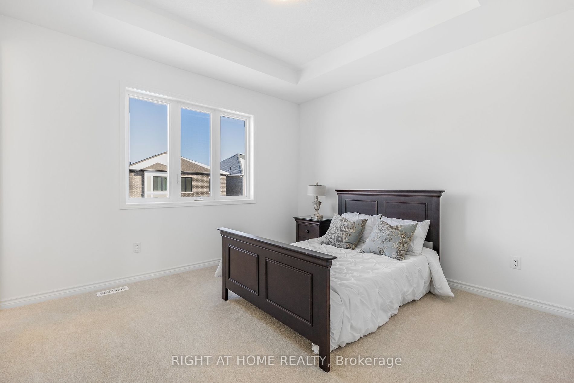 720 Mika St
