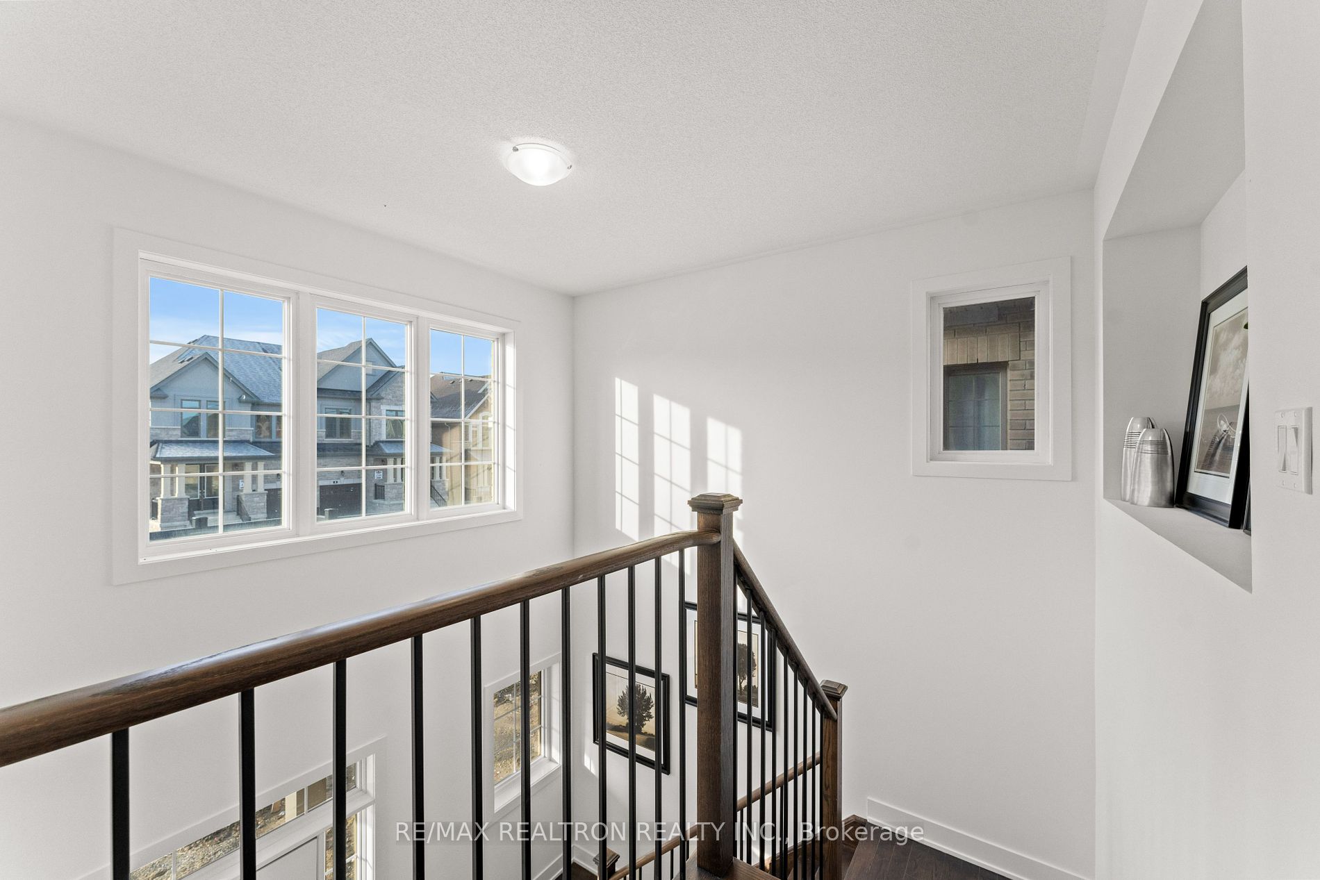 4 Kentledge Avenue