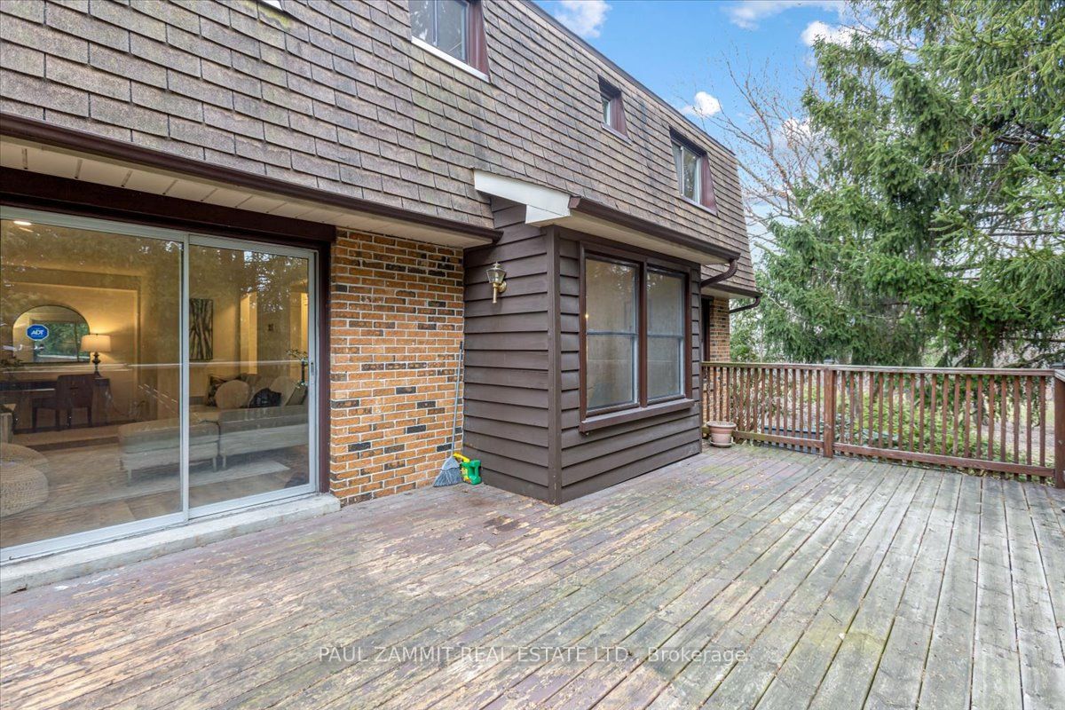 16 Pine Knoll Gate