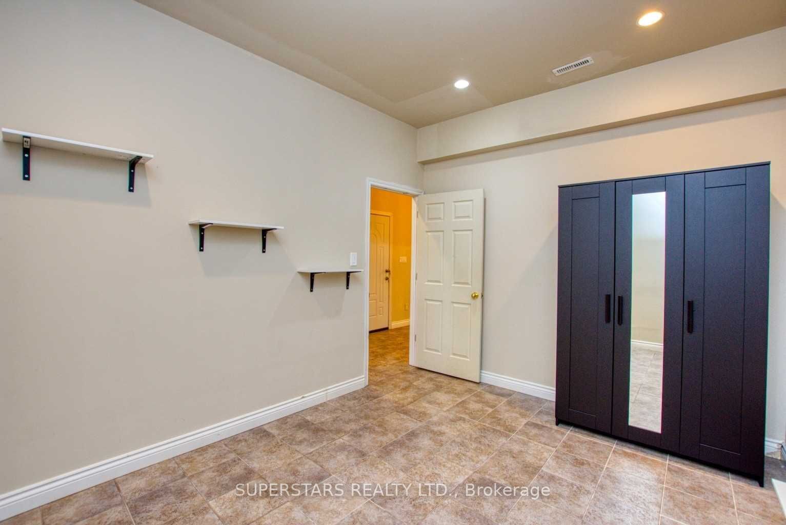 8 Huronia Place #Bsmt