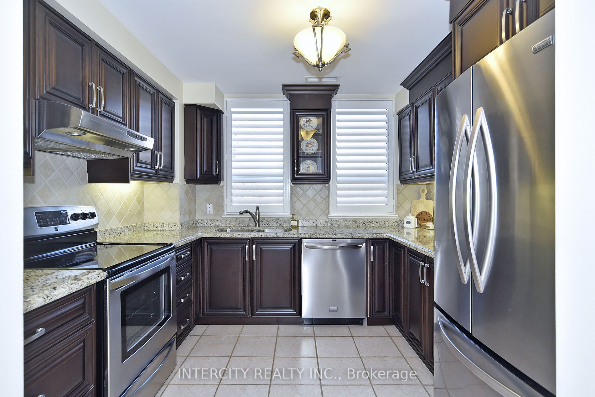 53 Woodbridge Avenue, #219
