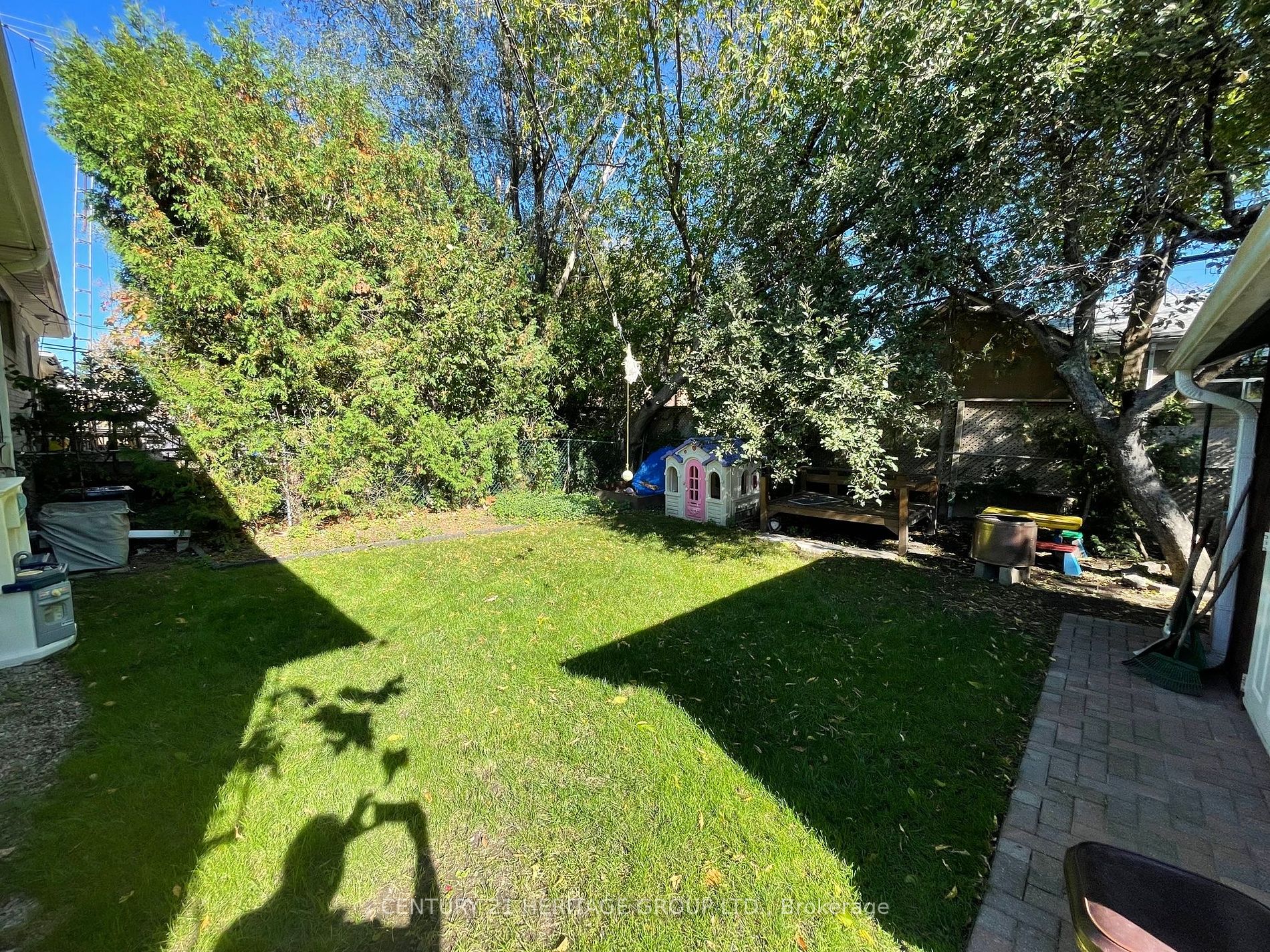 231 Blue Grass Boulevard