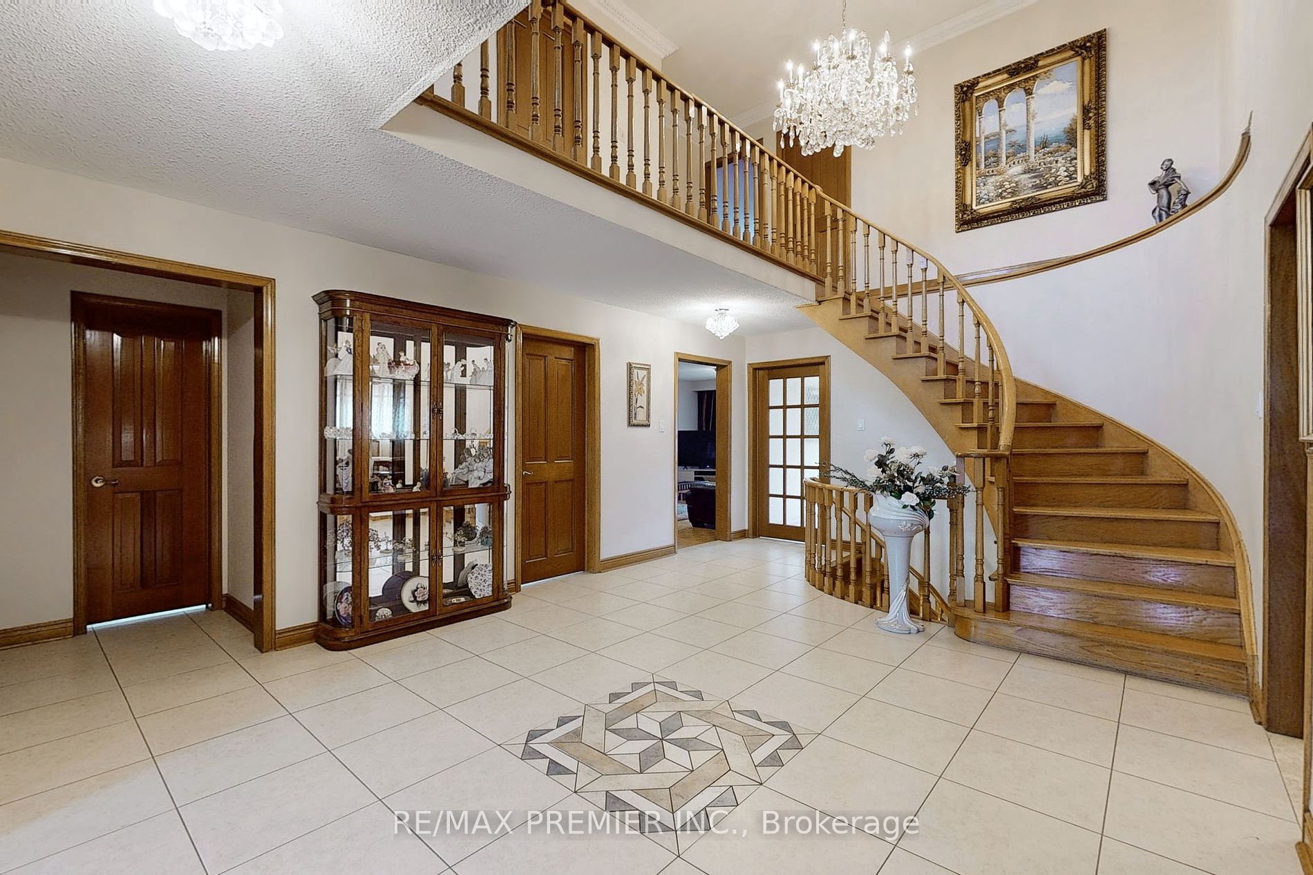 136 Villa Park Dr