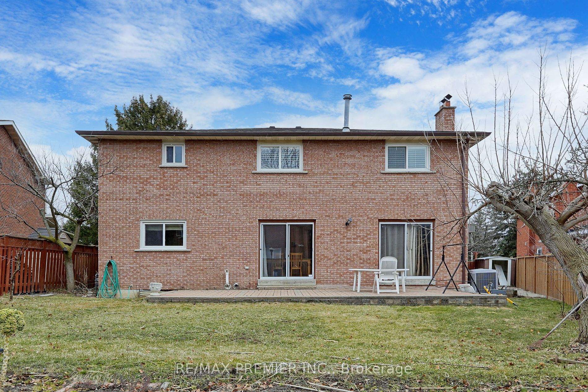 136 Villa Park Dr