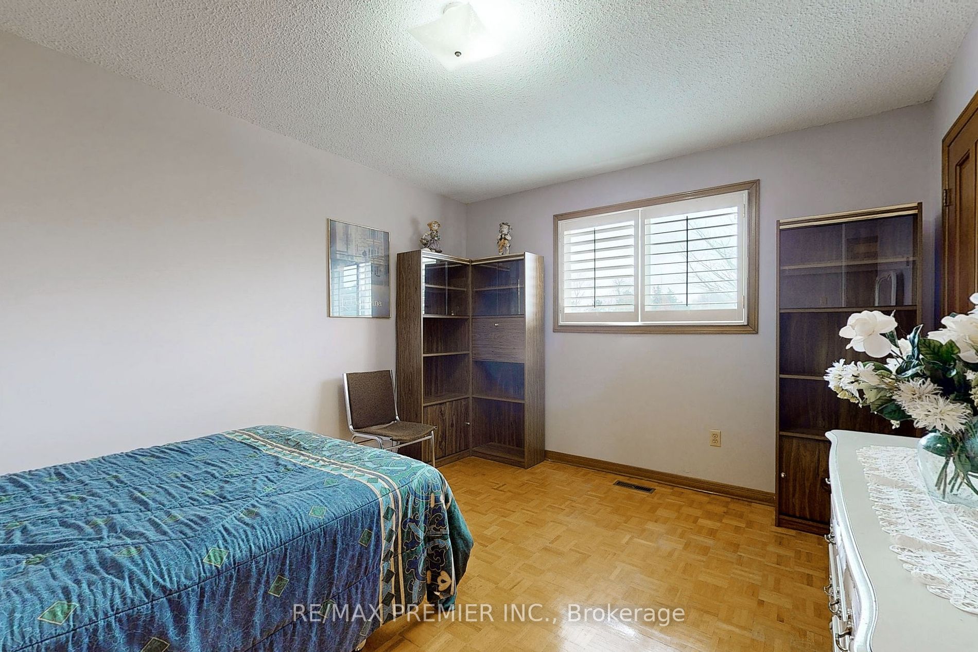 136 Villa Park Dr