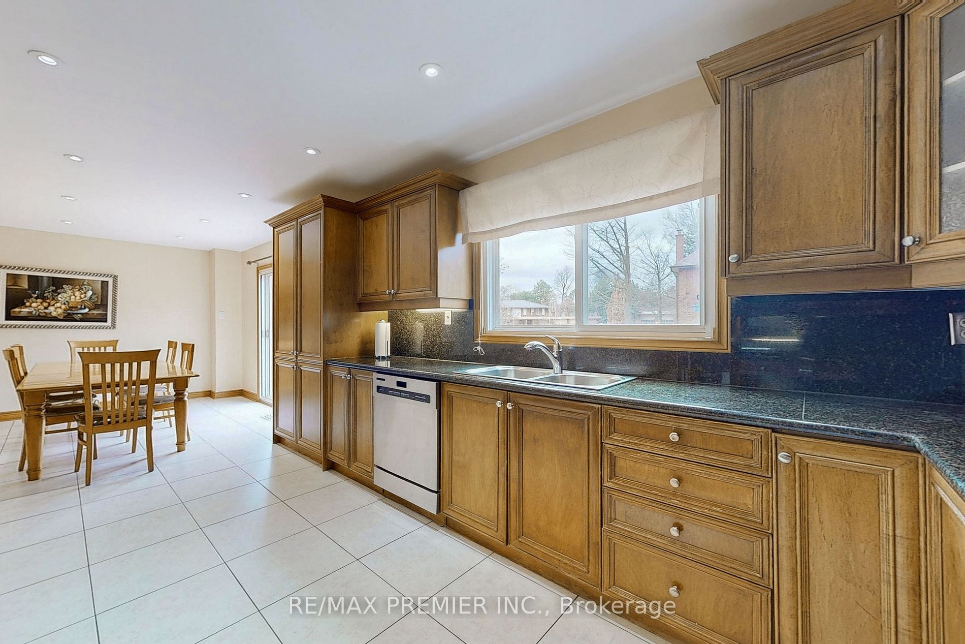 136 Villa Park Dr