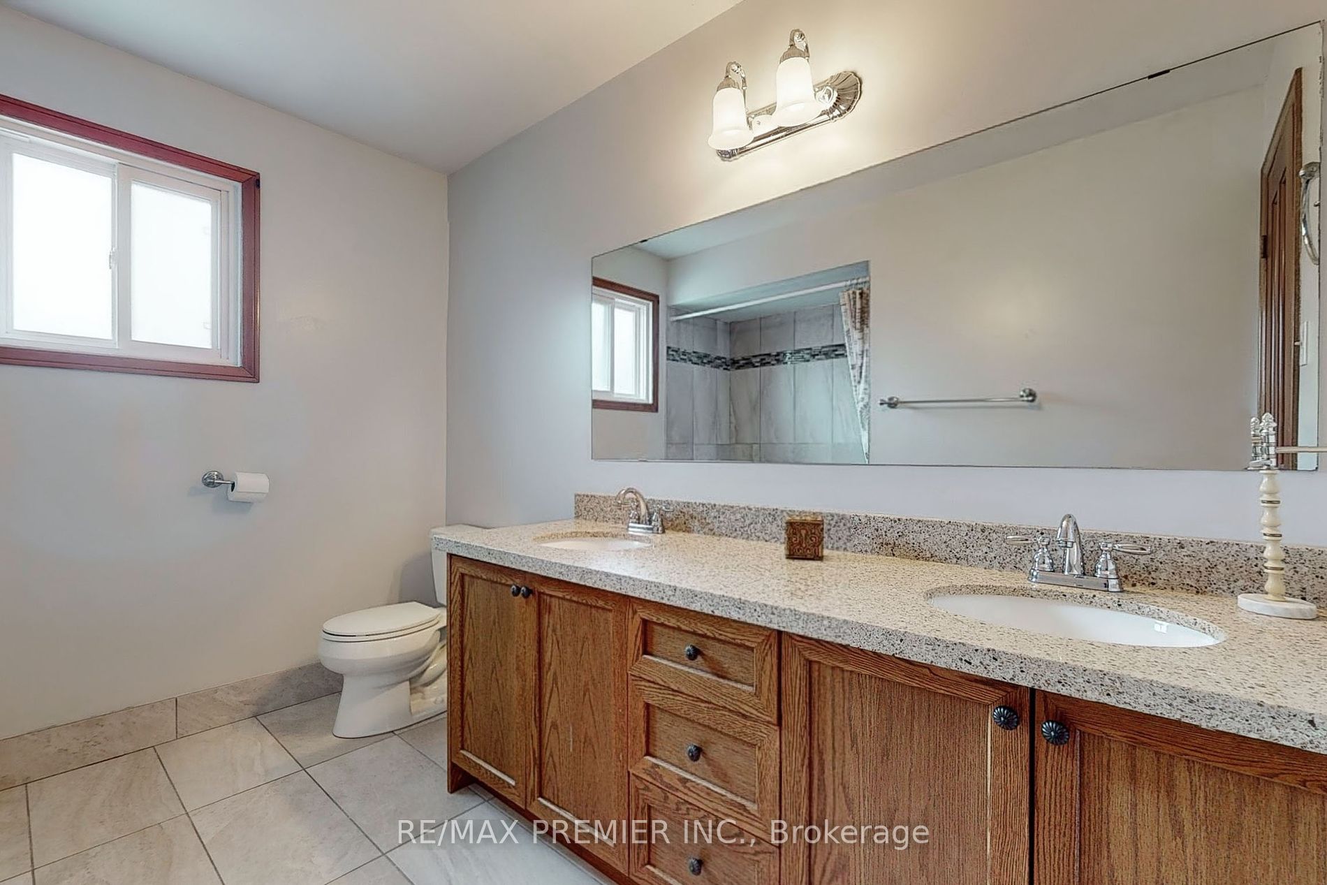 136 Villa Park Dr