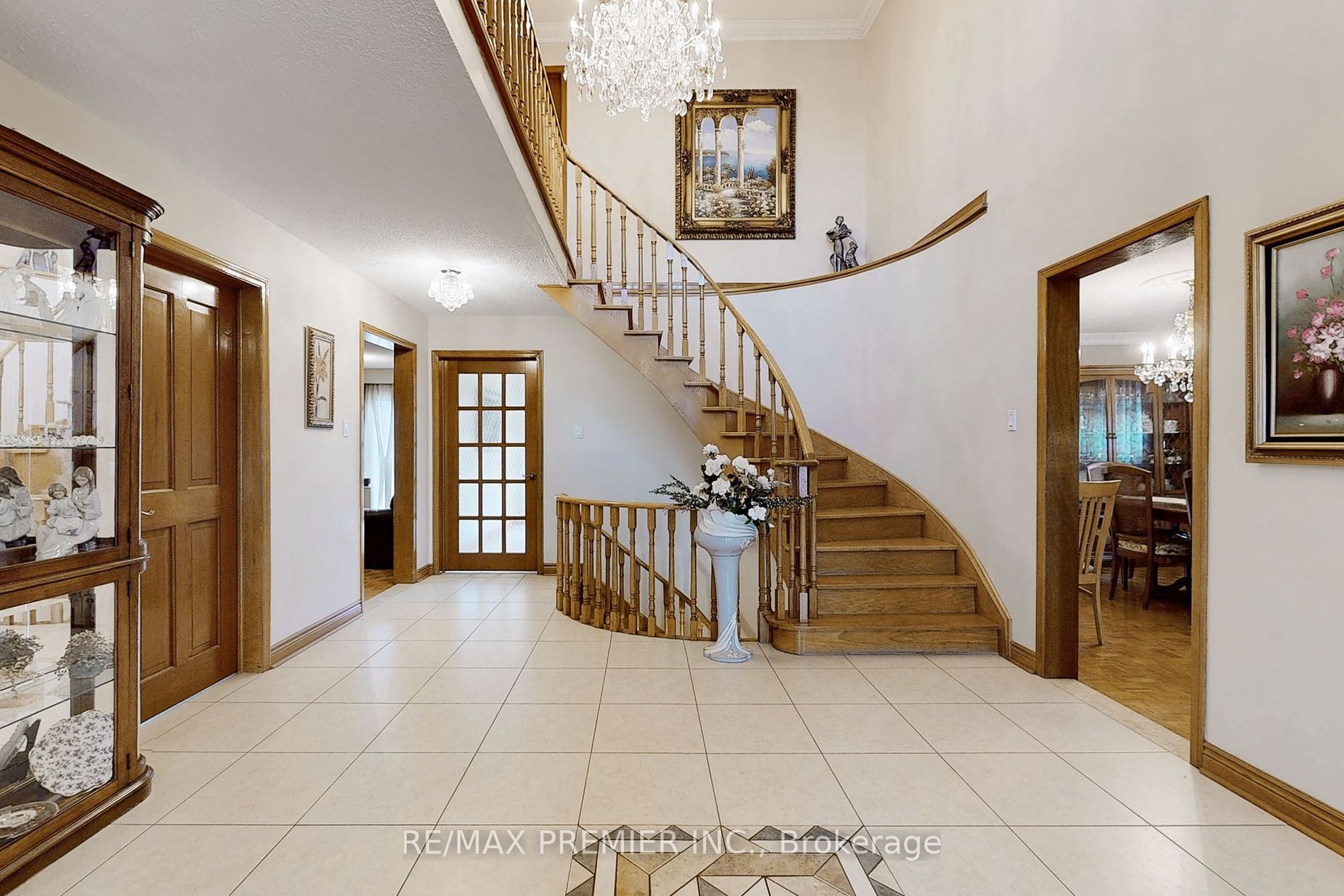 136 Villa Park Dr