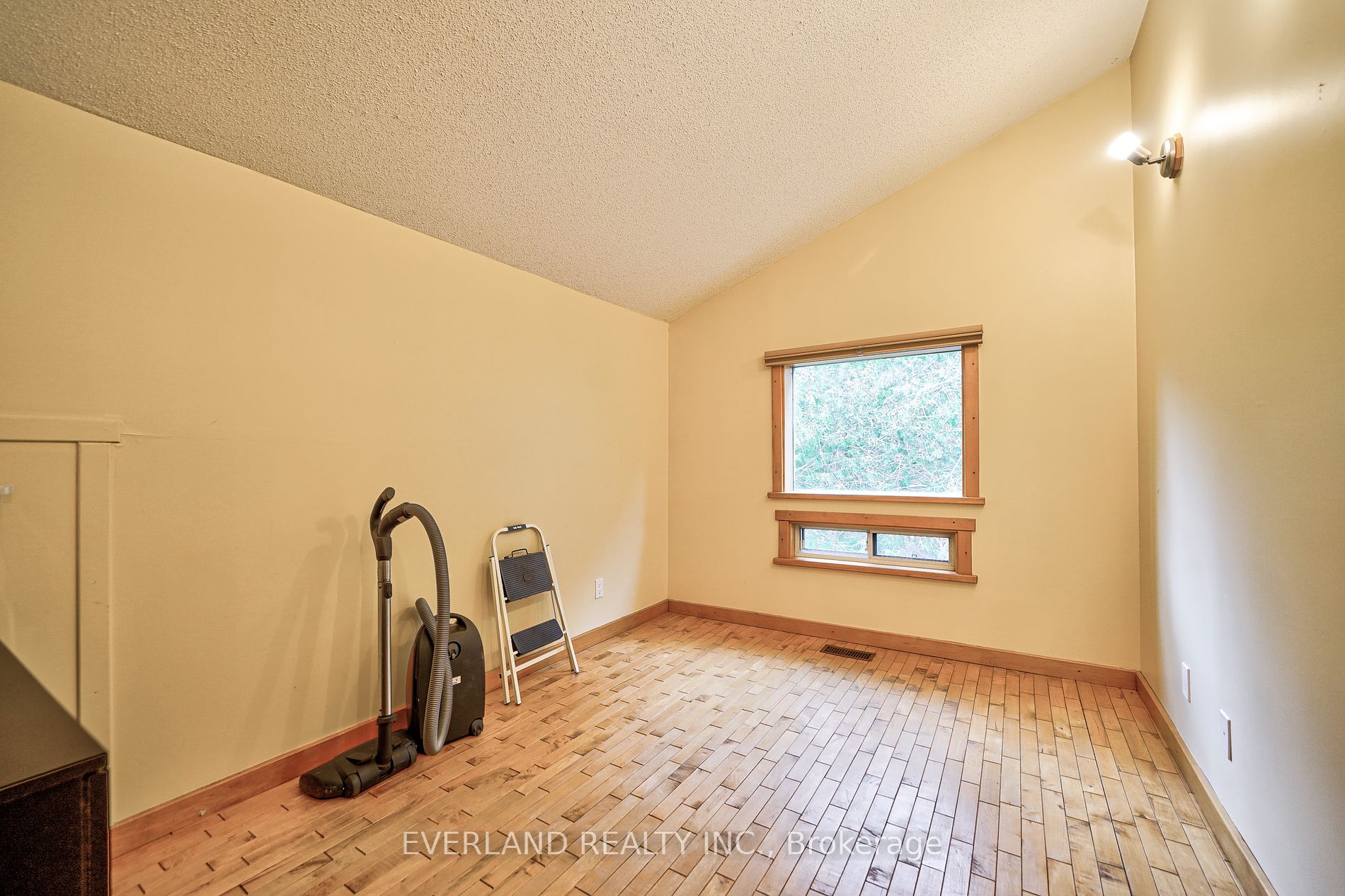 4086 Lloydtown-Aurora Rd