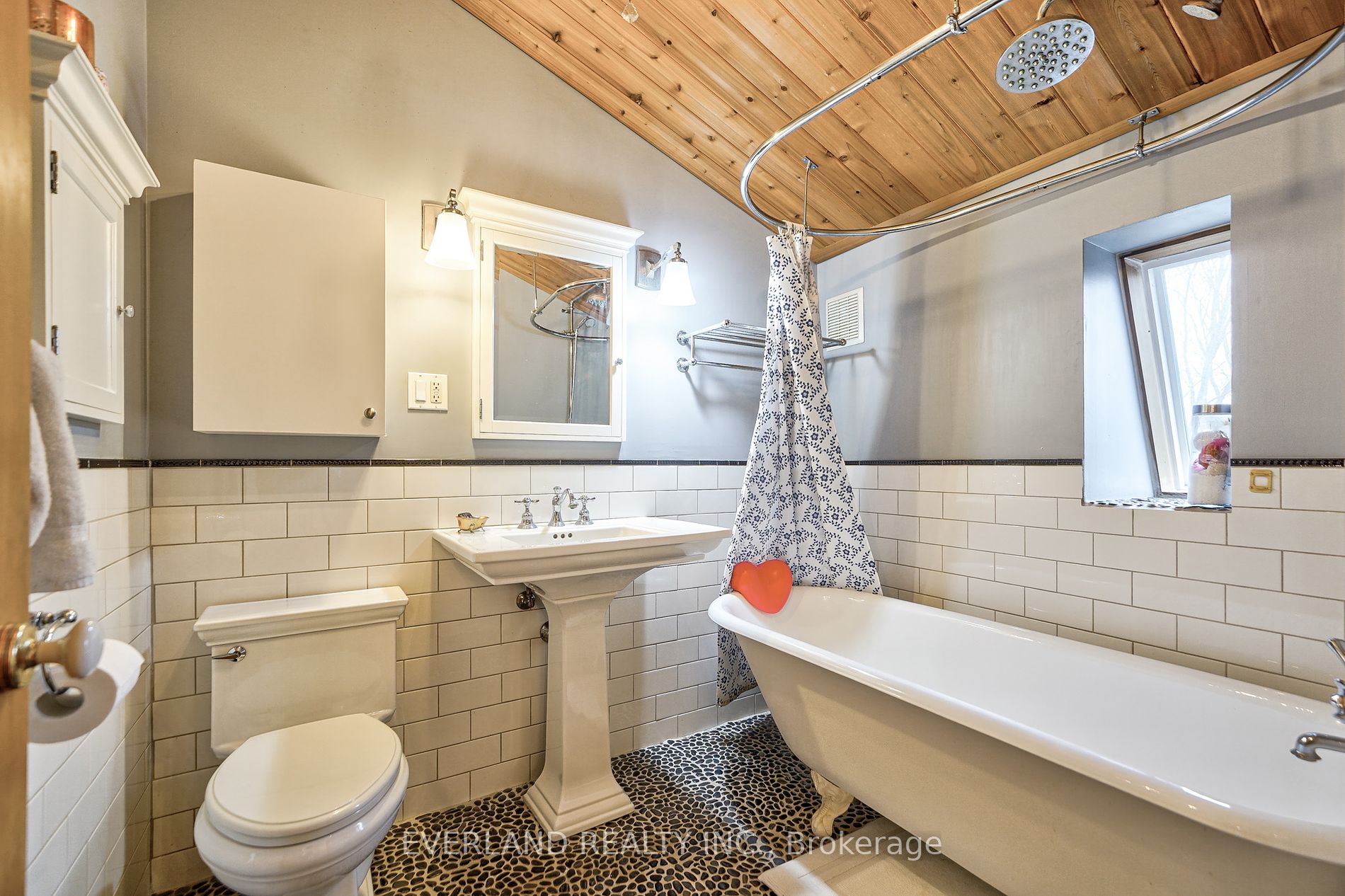 4086 Lloydtown-Aurora Rd