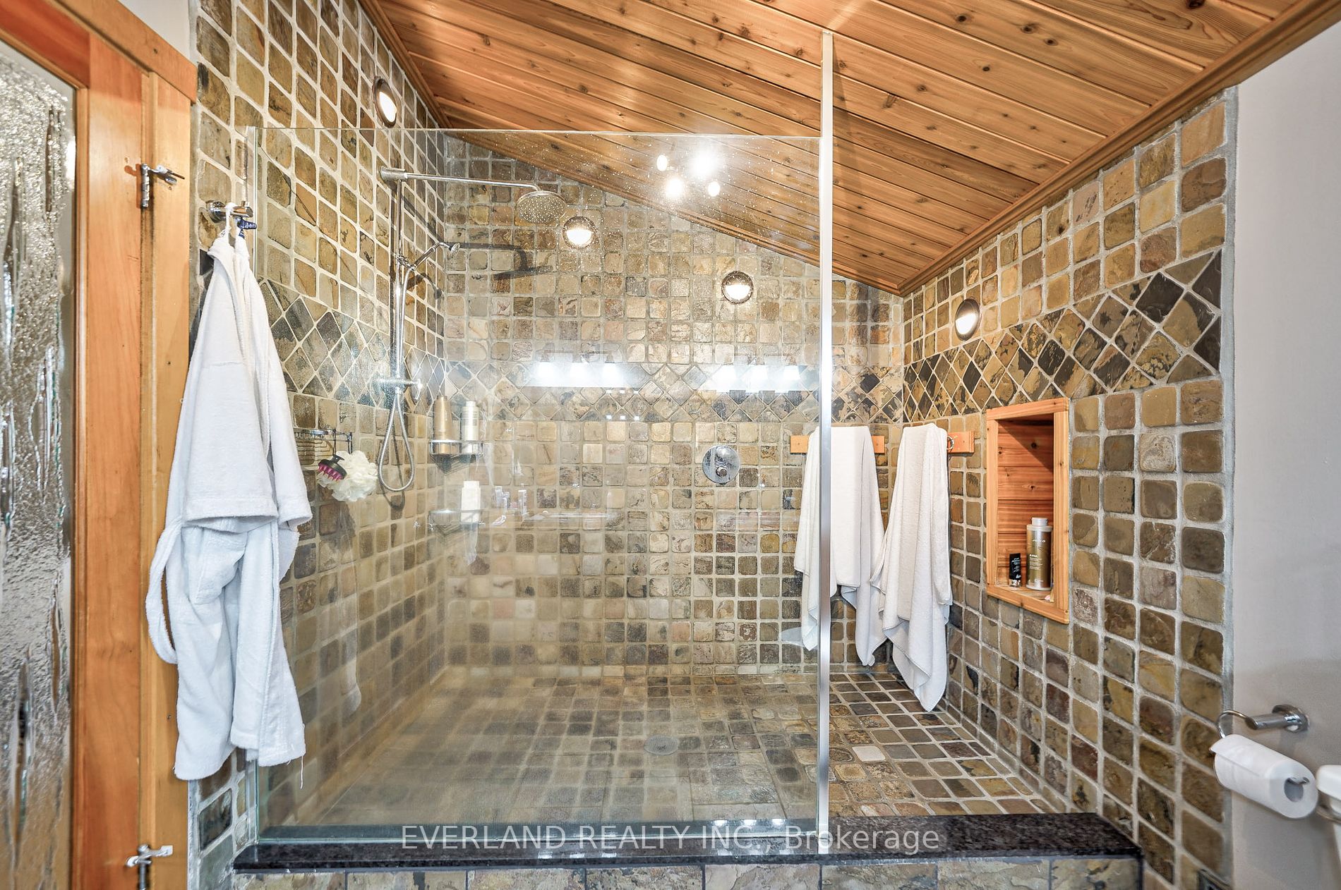 4086 Lloydtown-Aurora Rd