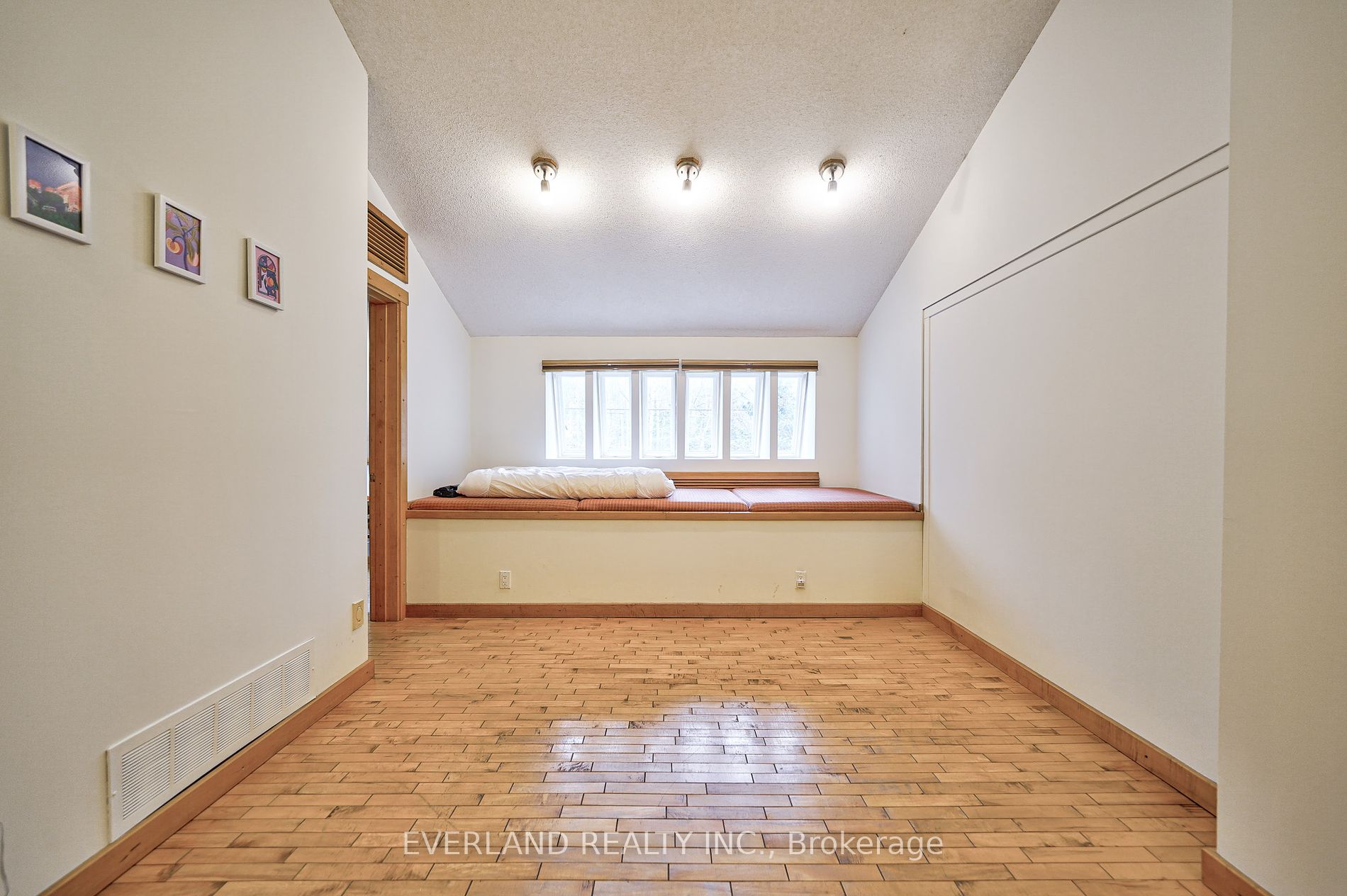 4086 Lloydtown-Aurora Rd