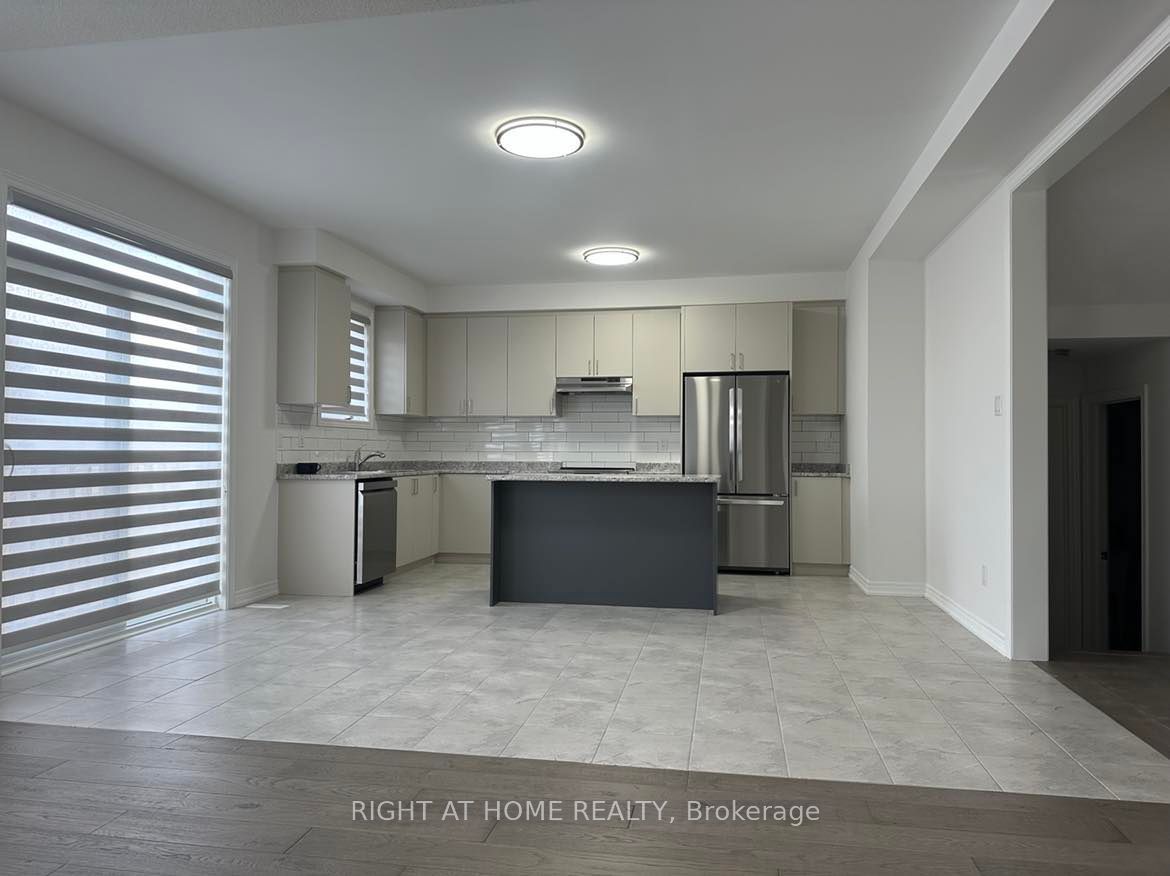 4 Wakefield Boulevard