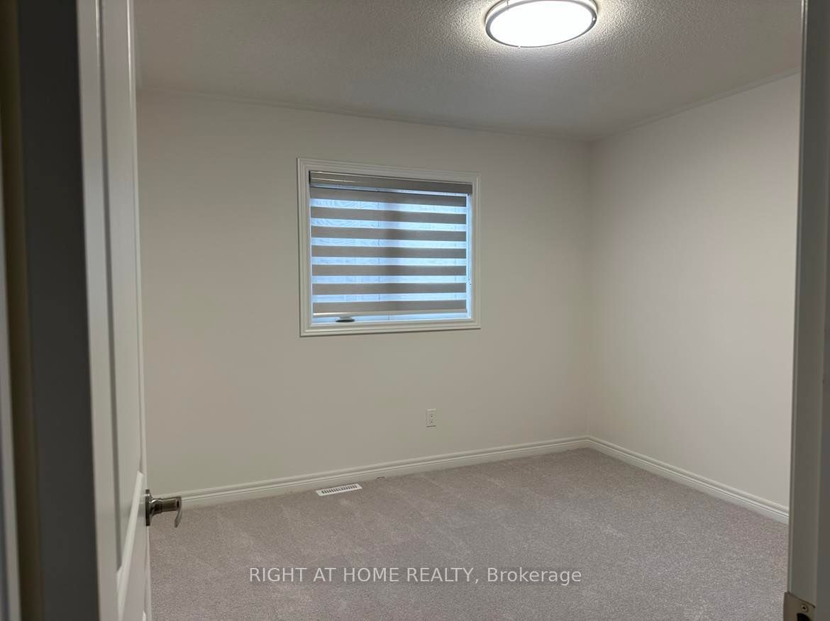4 Wakefield Boulevard