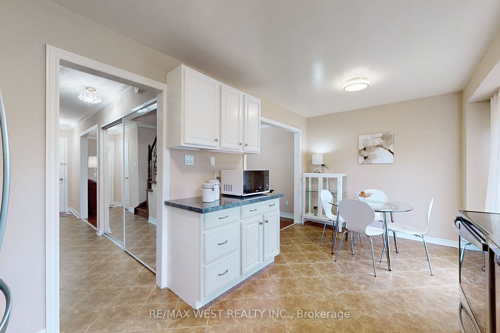 66 Cog Hill Dr
