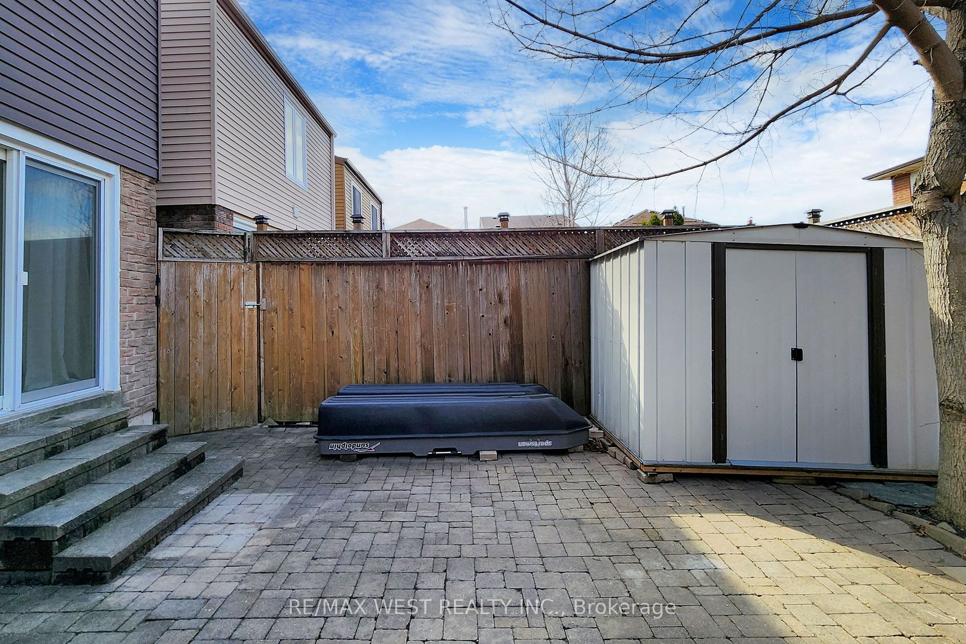 66 Cog Hill Dr