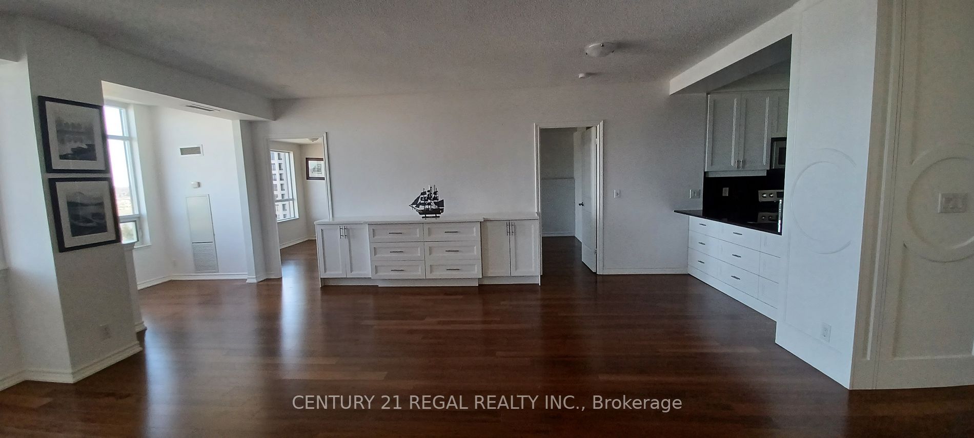 9235 Jane Street, #1401