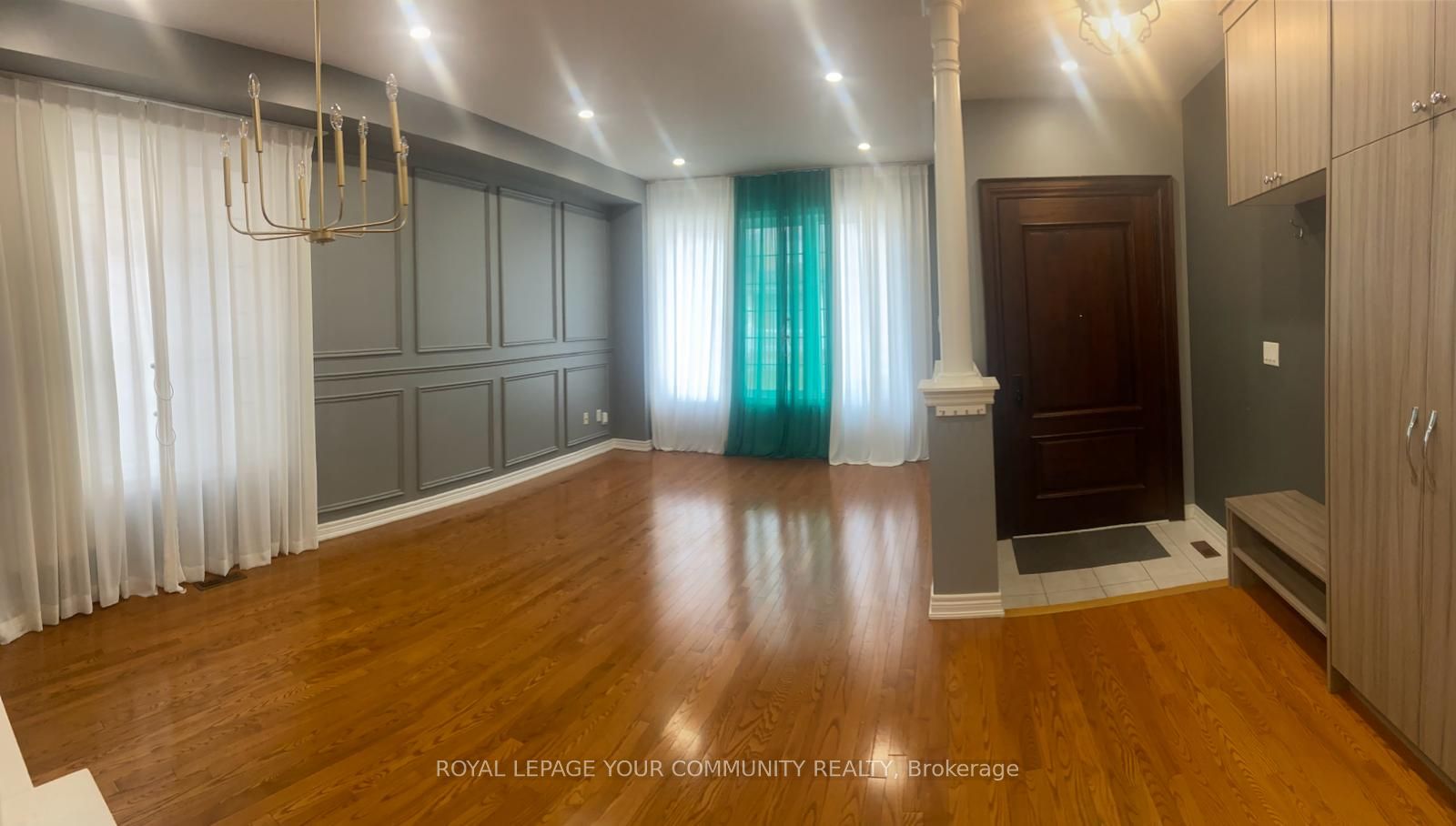 28 Saint James Avenue
