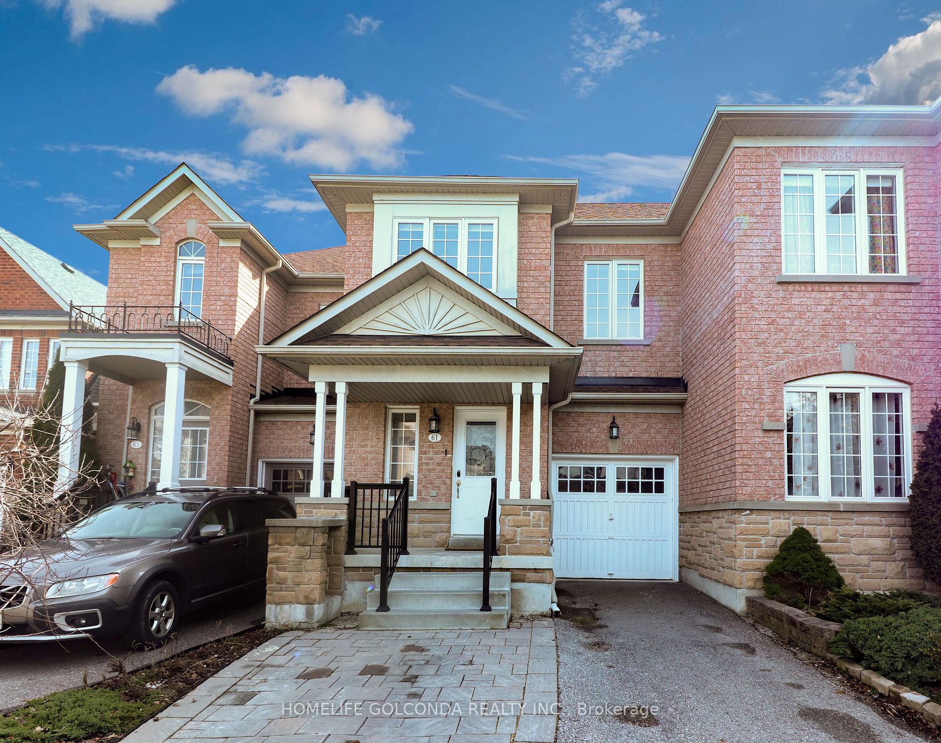 61 Gamble Glen Cres S