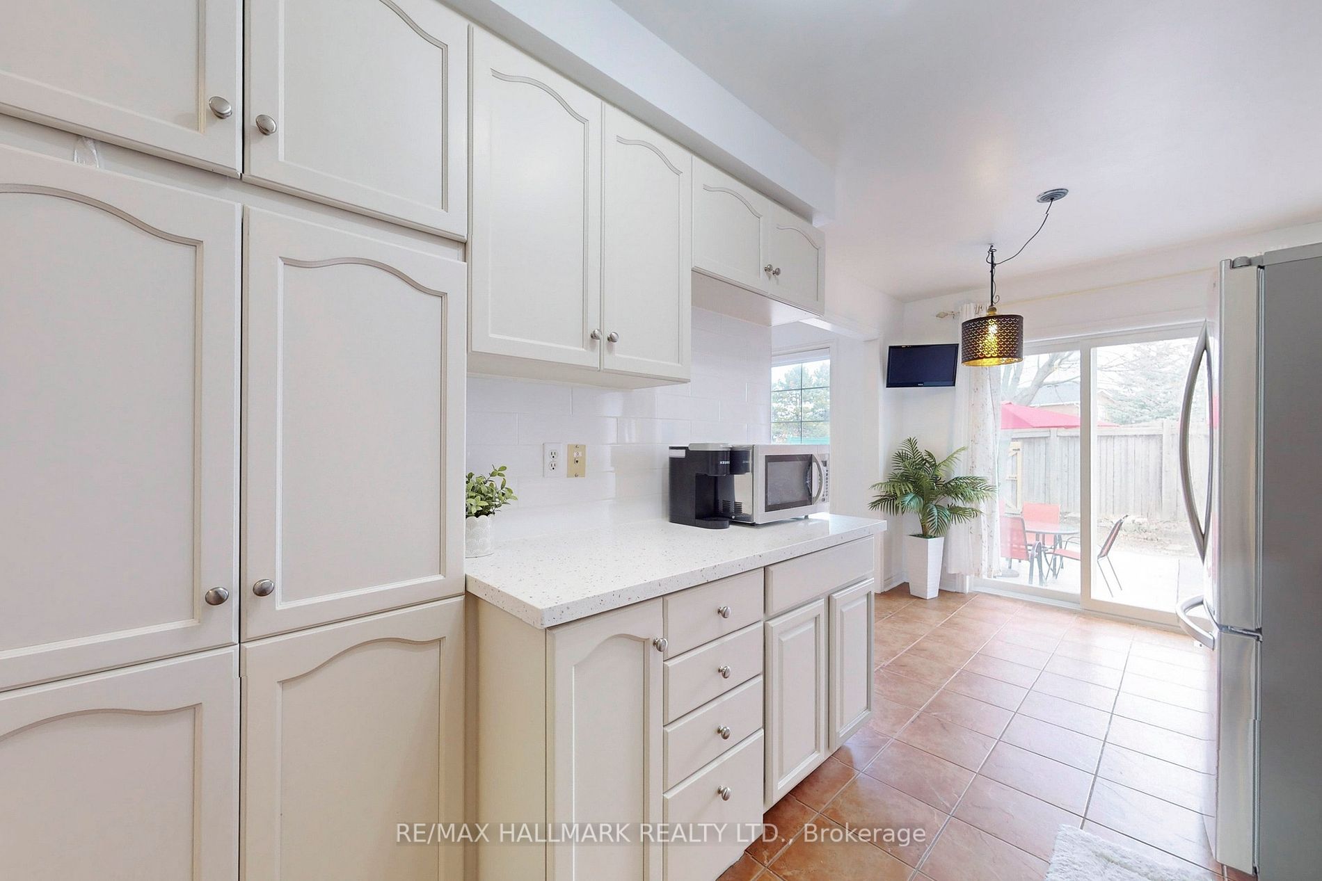 536 Rourke Place