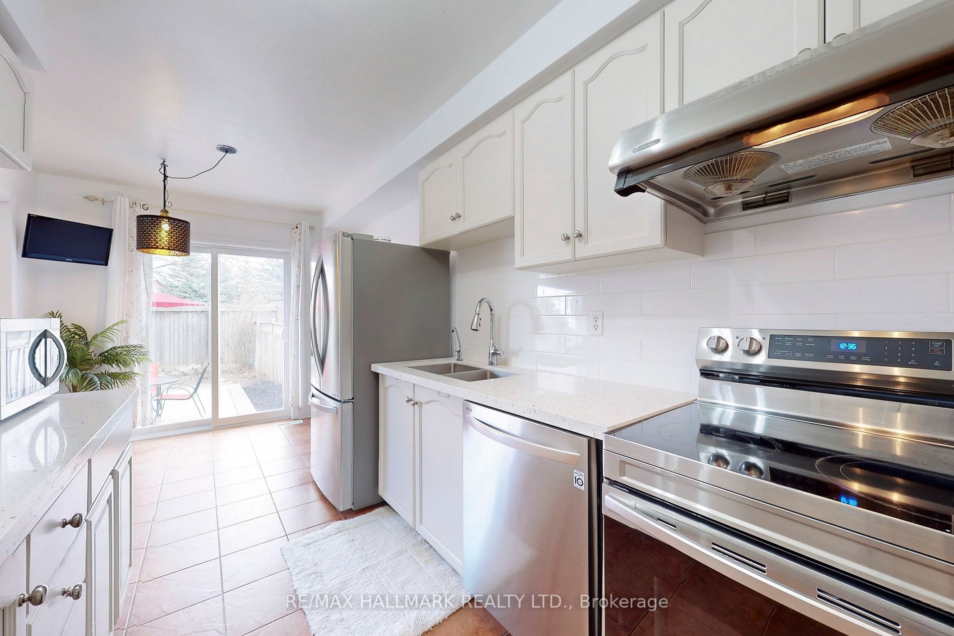 536 Rourke Place