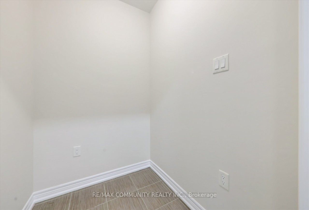 89 Gallagher Crescent W